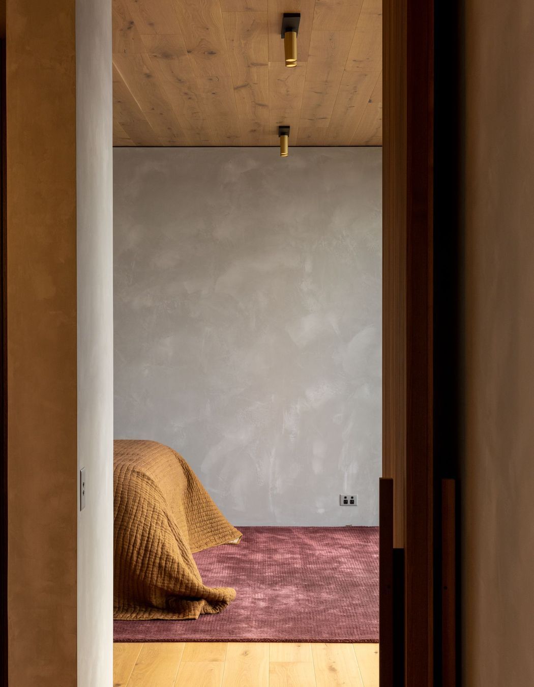 RockSolidBedSimonDevitt8.jpg