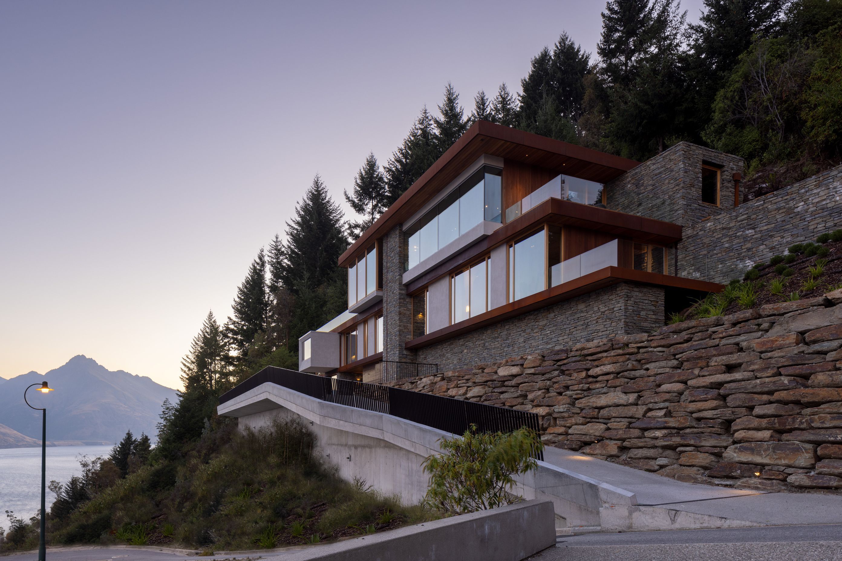 RockSolidHouseSimonDevitt1-v3.jpg