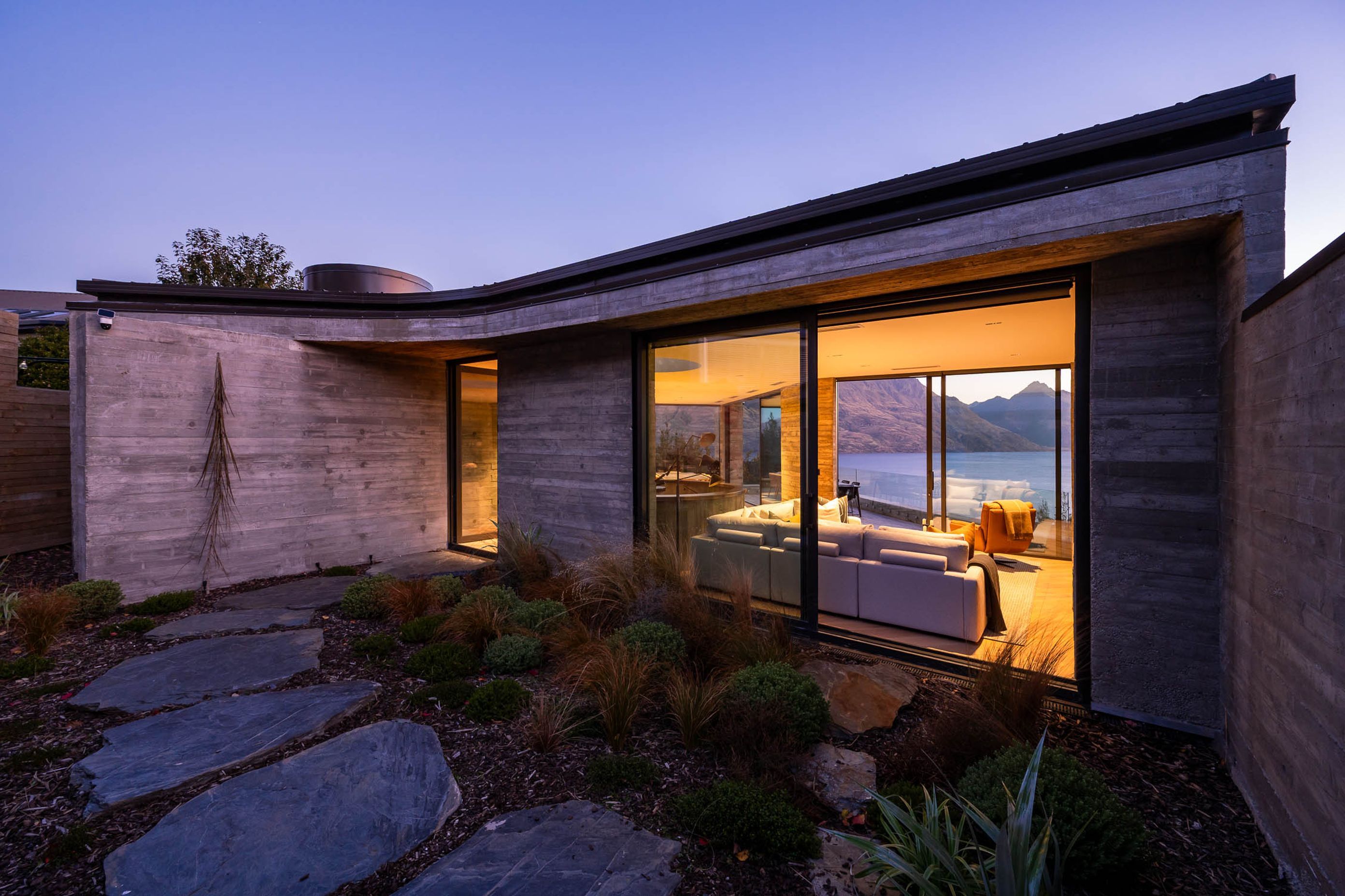 Sampford-Cathie-Wanaka-Photographer-10.jpg
