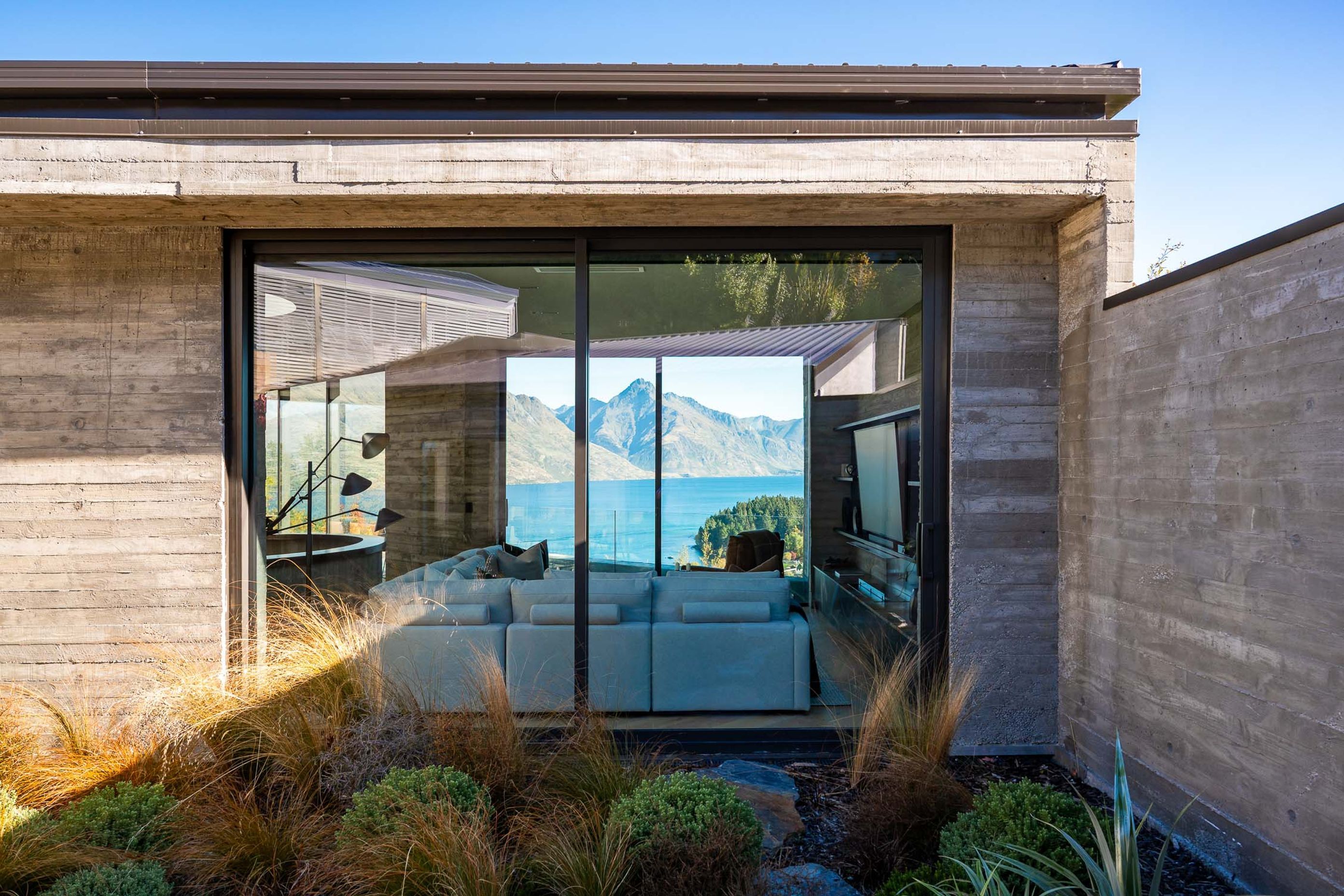 Sampford-Cathie-Wanaka-Photographer-2-v2.jpg