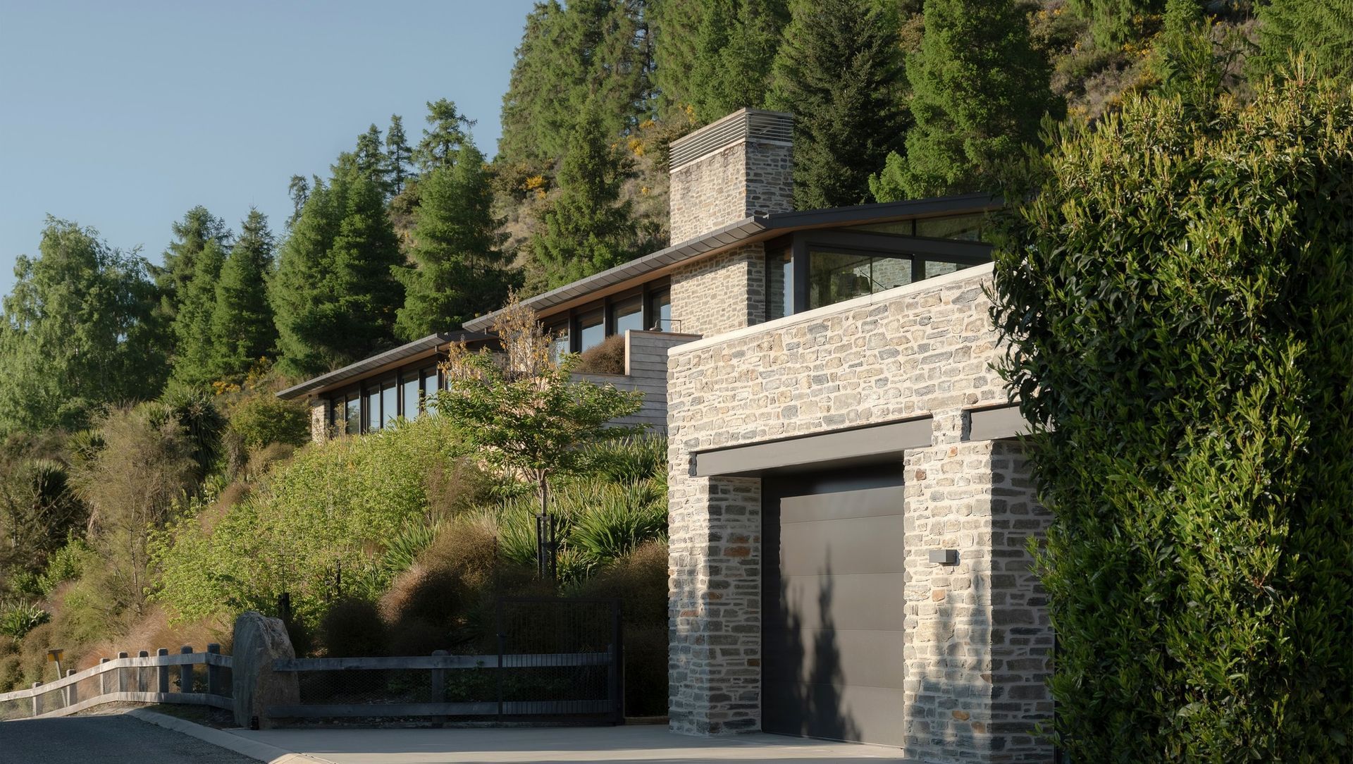 Sunrise Bay Residence - Wanaka banner