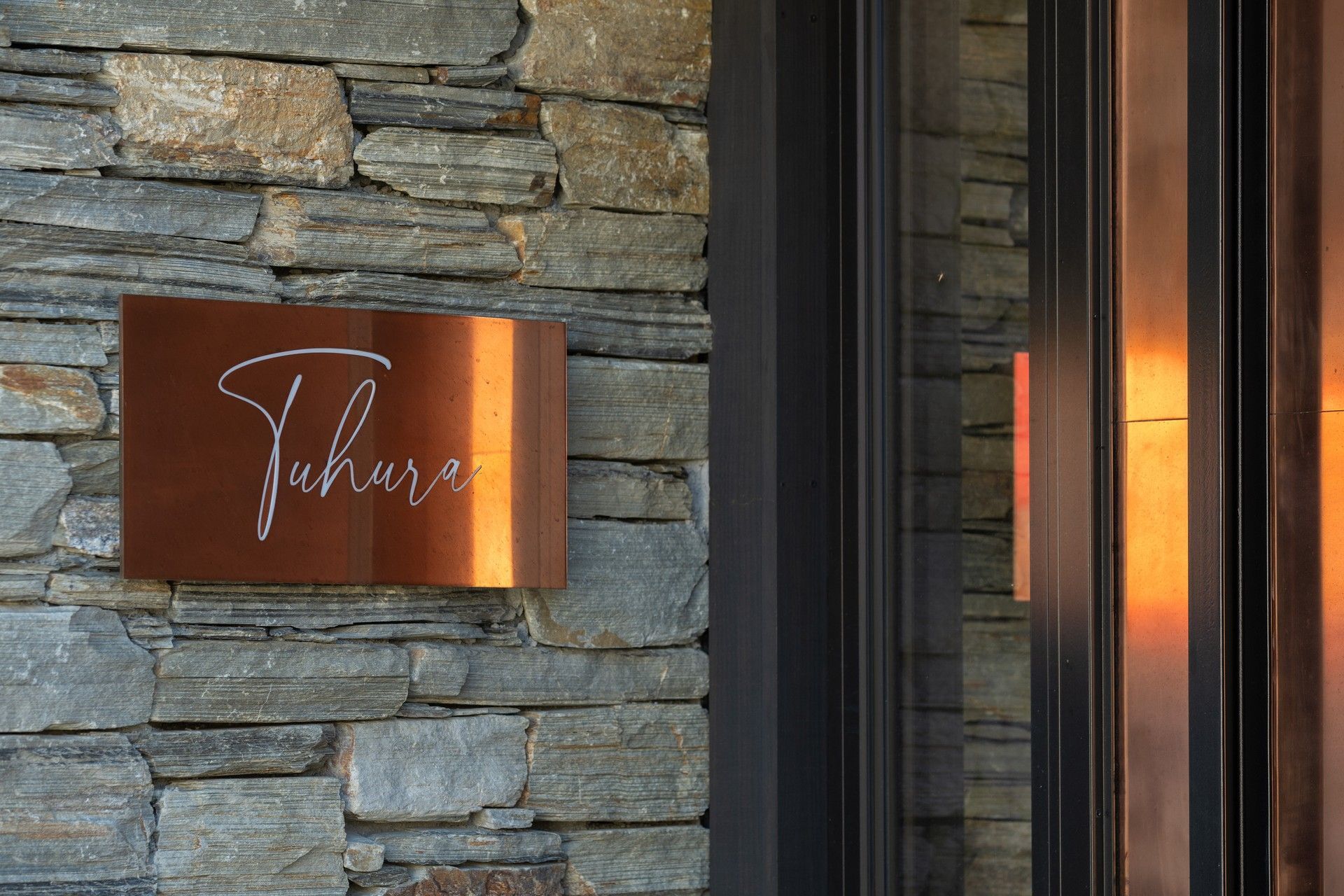 Tuhura-Lodge-Mt-Cardrona-Johnston-Architects-006-v2.jpg
