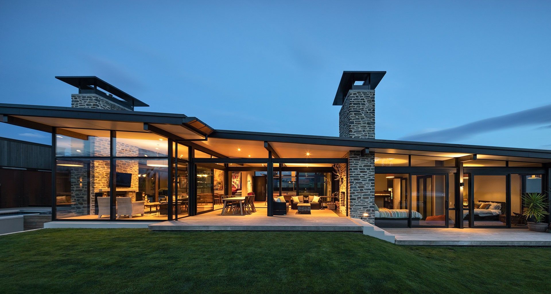 Alpine Terrace, Wanaka banner