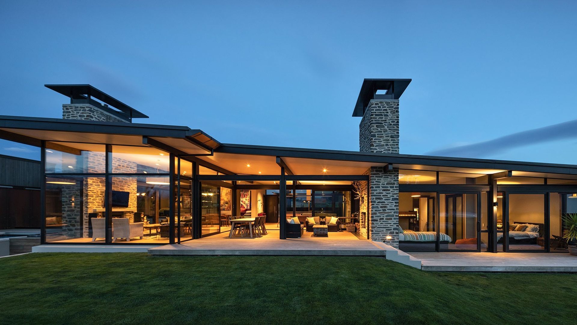 Alpine Terrace, Wanaka banner