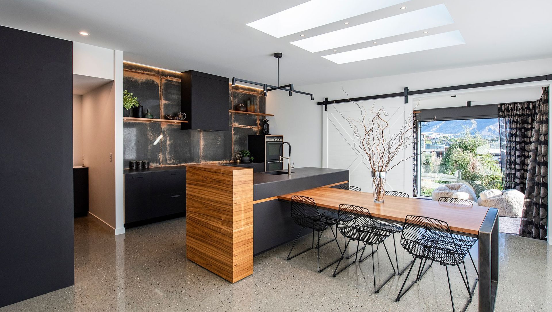 Kirimoko Showhome, Wanaka banner