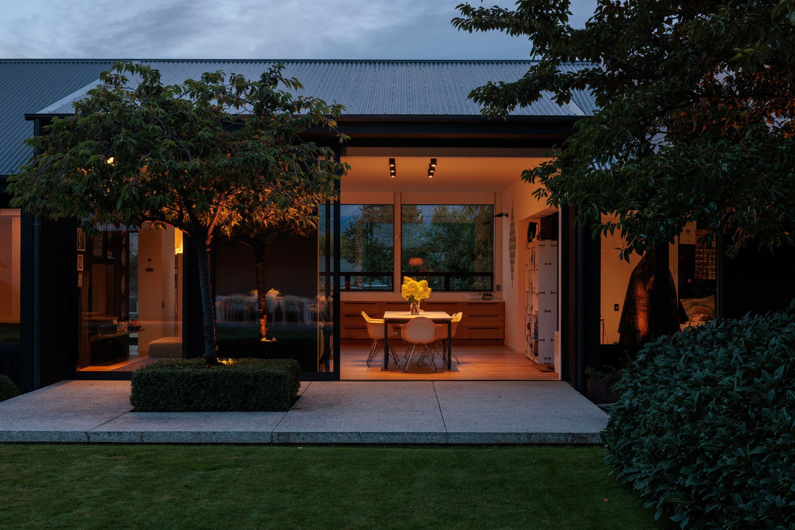 ourhousehouselivingsimondevitt5.jpg