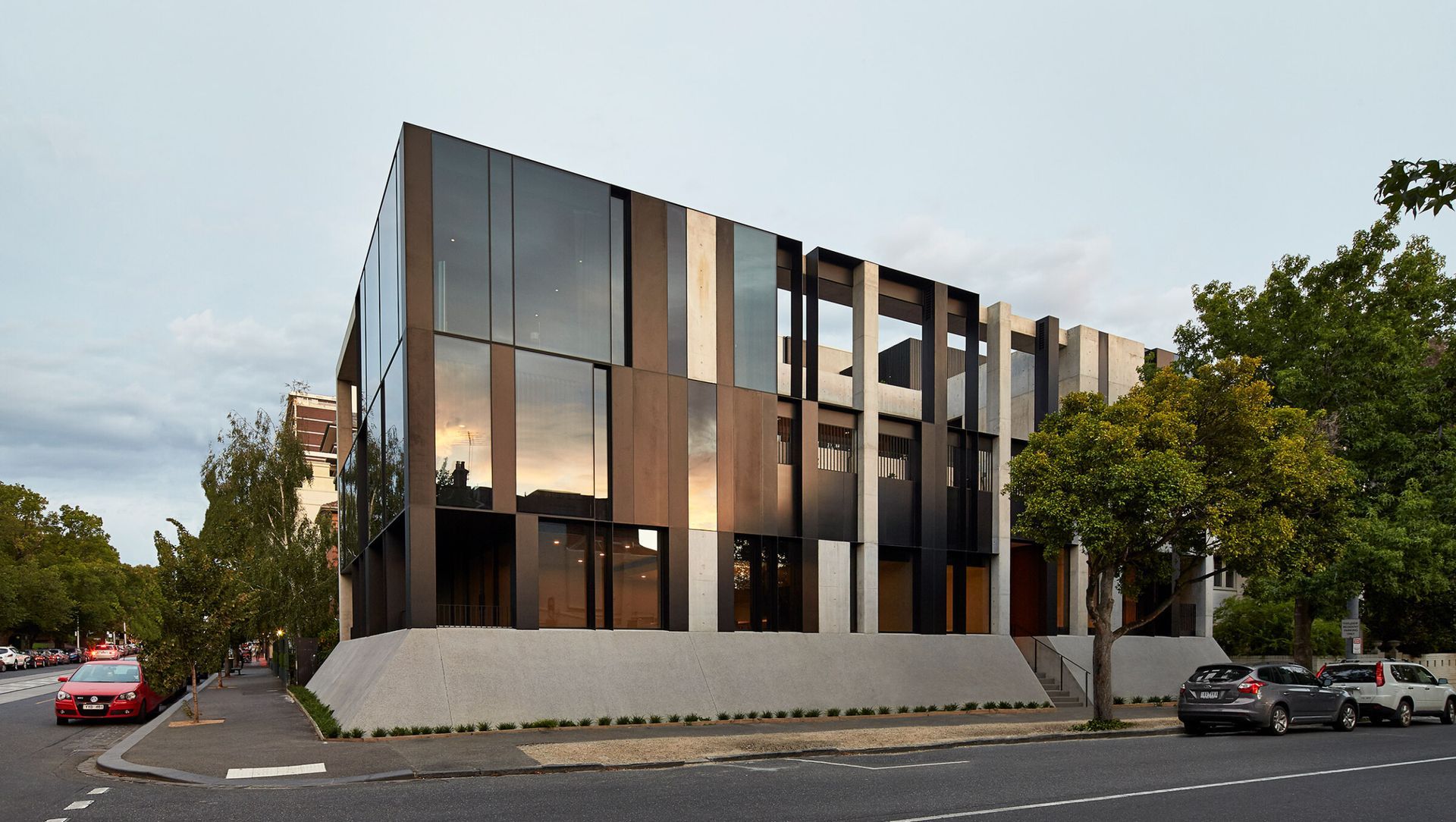 Domain Road Apartments banner