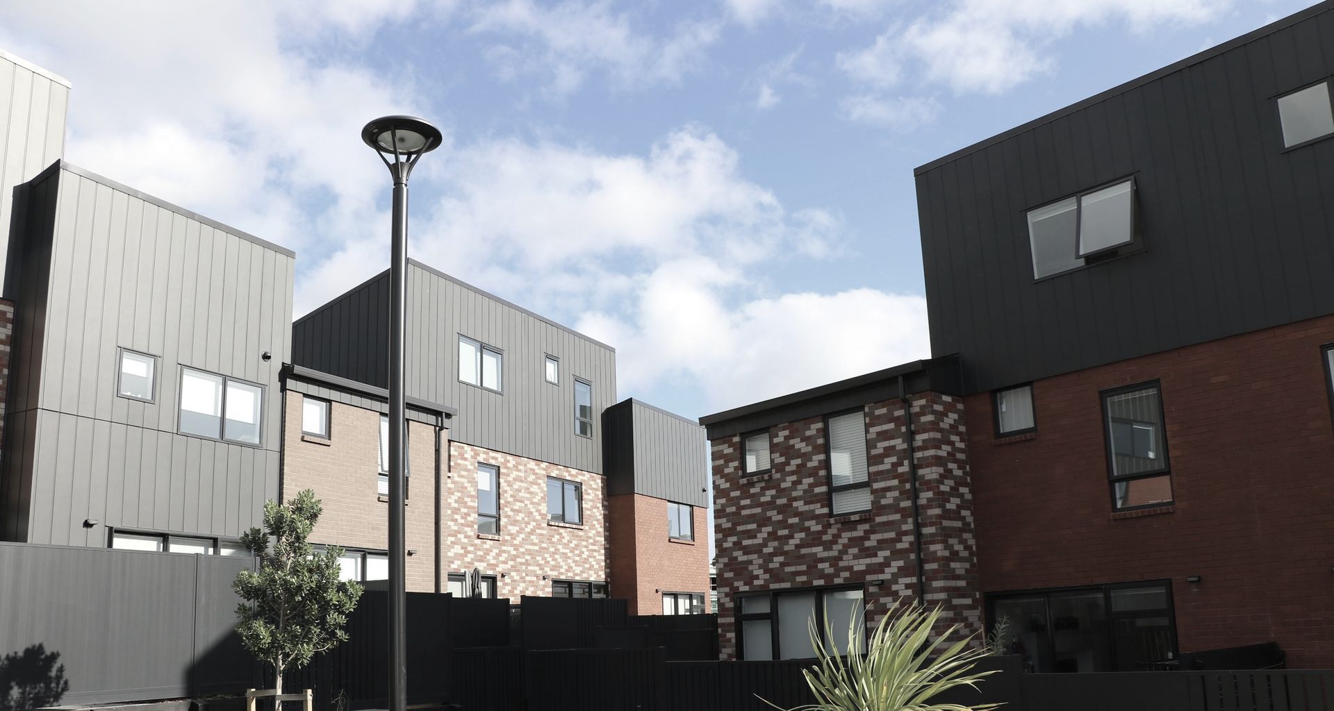 Kotuitui Development, Manukau banner