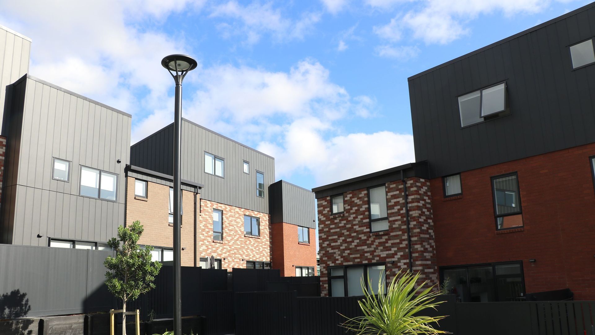Kotuitui Development, Manukau banner