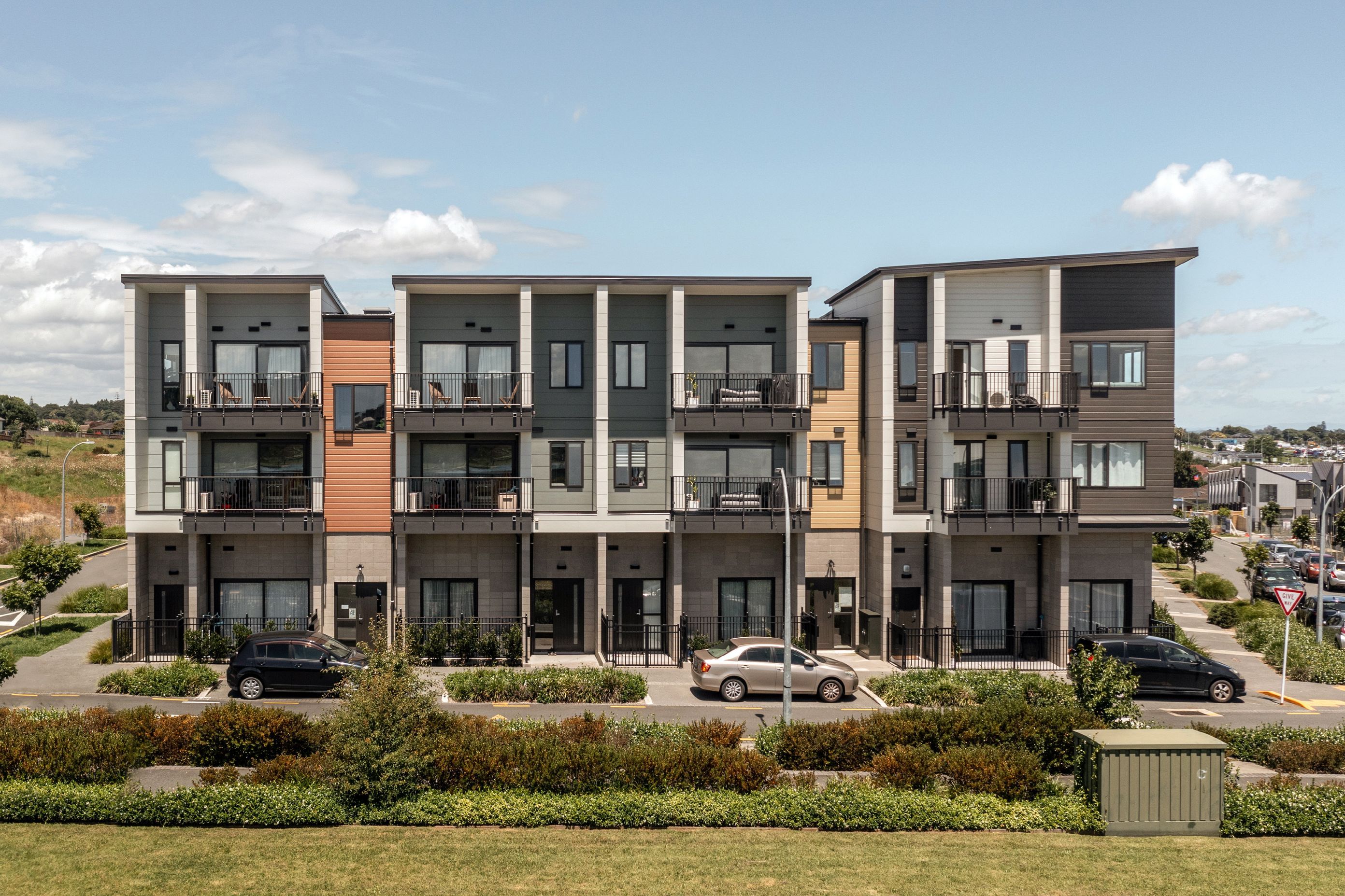 Pacific Gardens Apartments