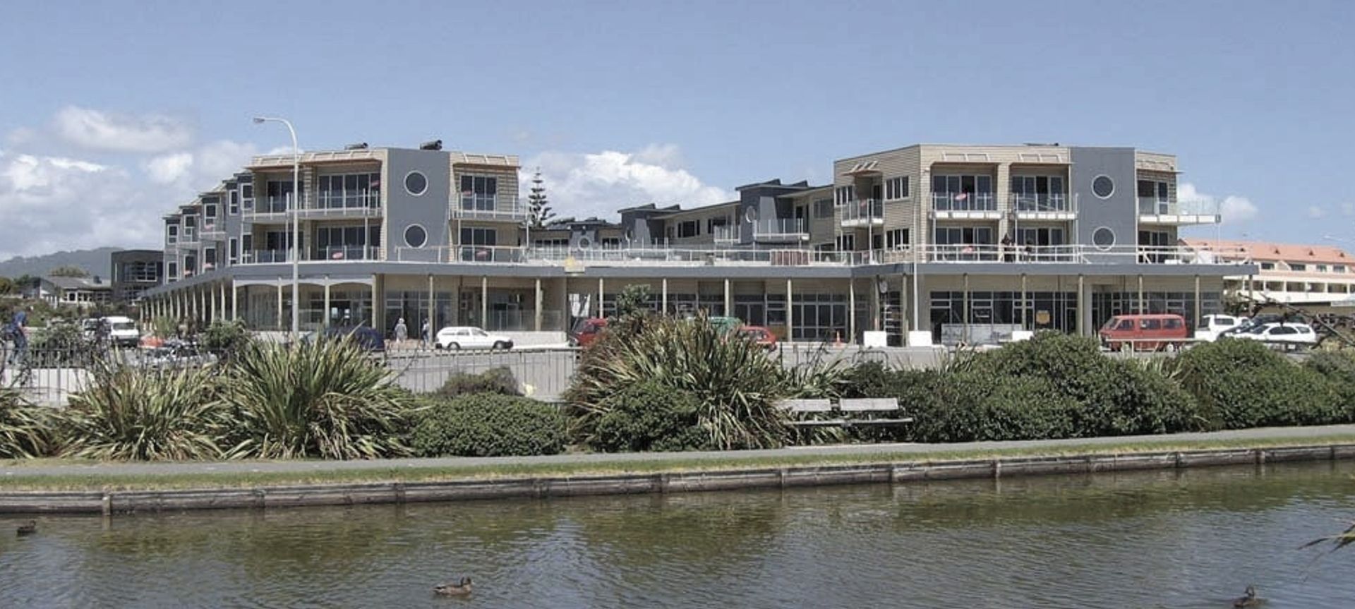 Pier Apartments banner