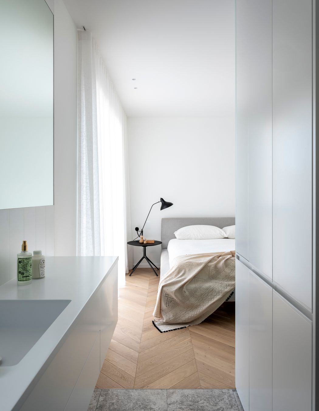 Crescent Apartment