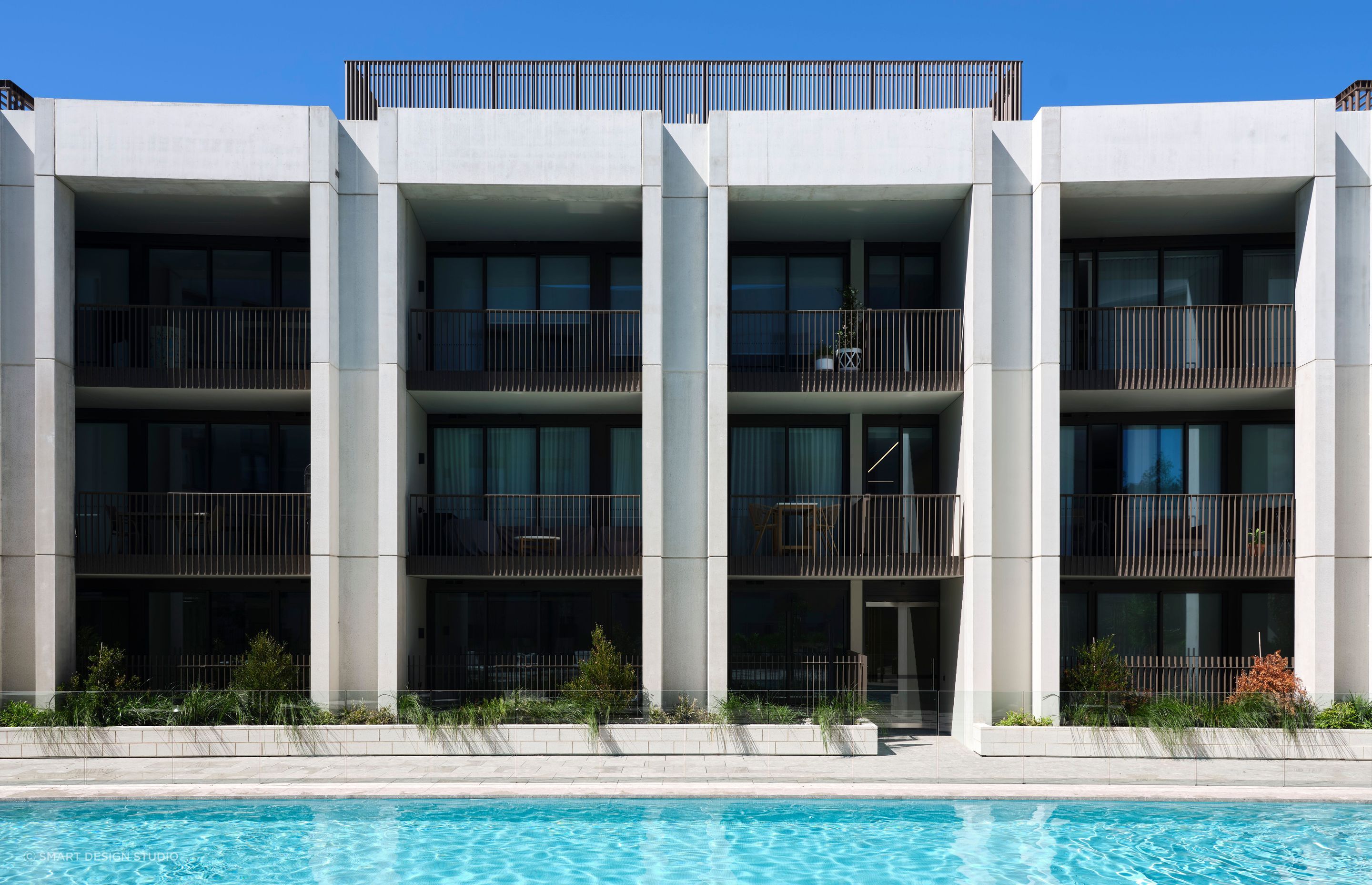 1806-SDS-Nautilus-10-Courtyard-Pool-RP.jpg