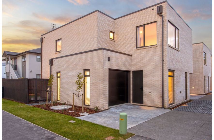 1-8/44 Winchester Street - 8x Townhouses