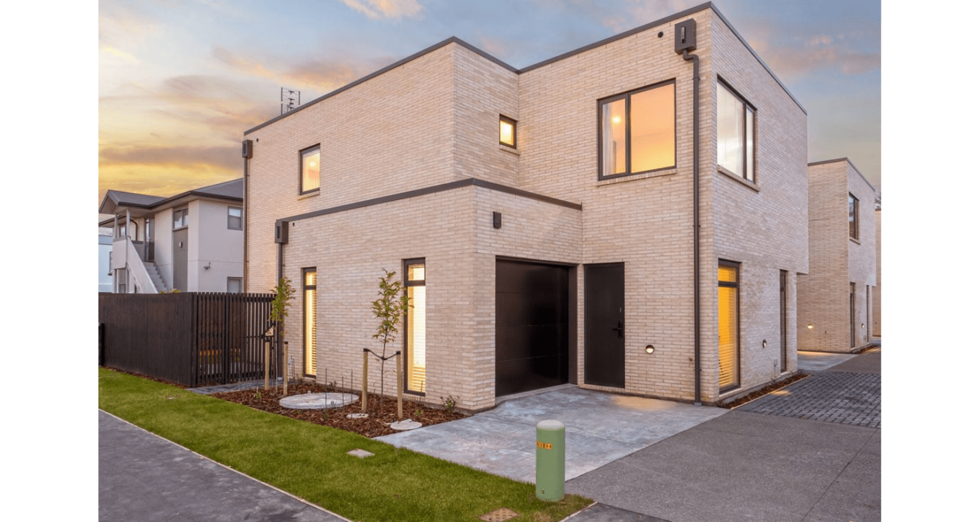 1-8/44 Winchester Street - 8x Townhouses banner