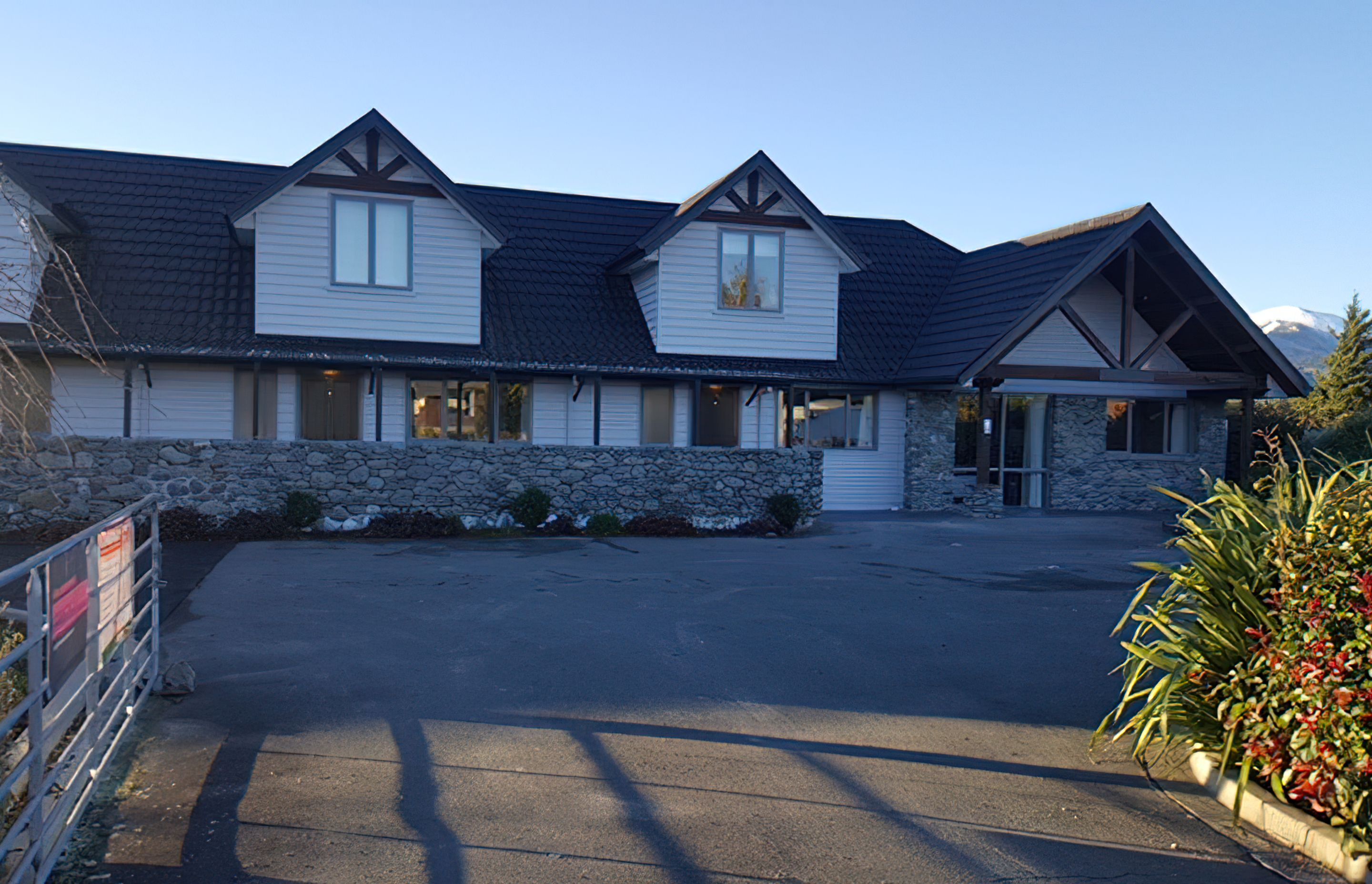 Hanmer Apartments