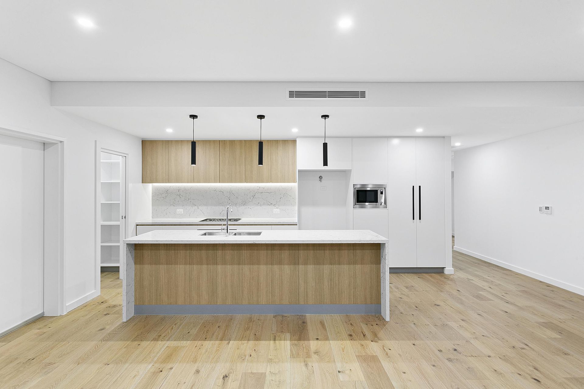 Brick Lane, St Peters