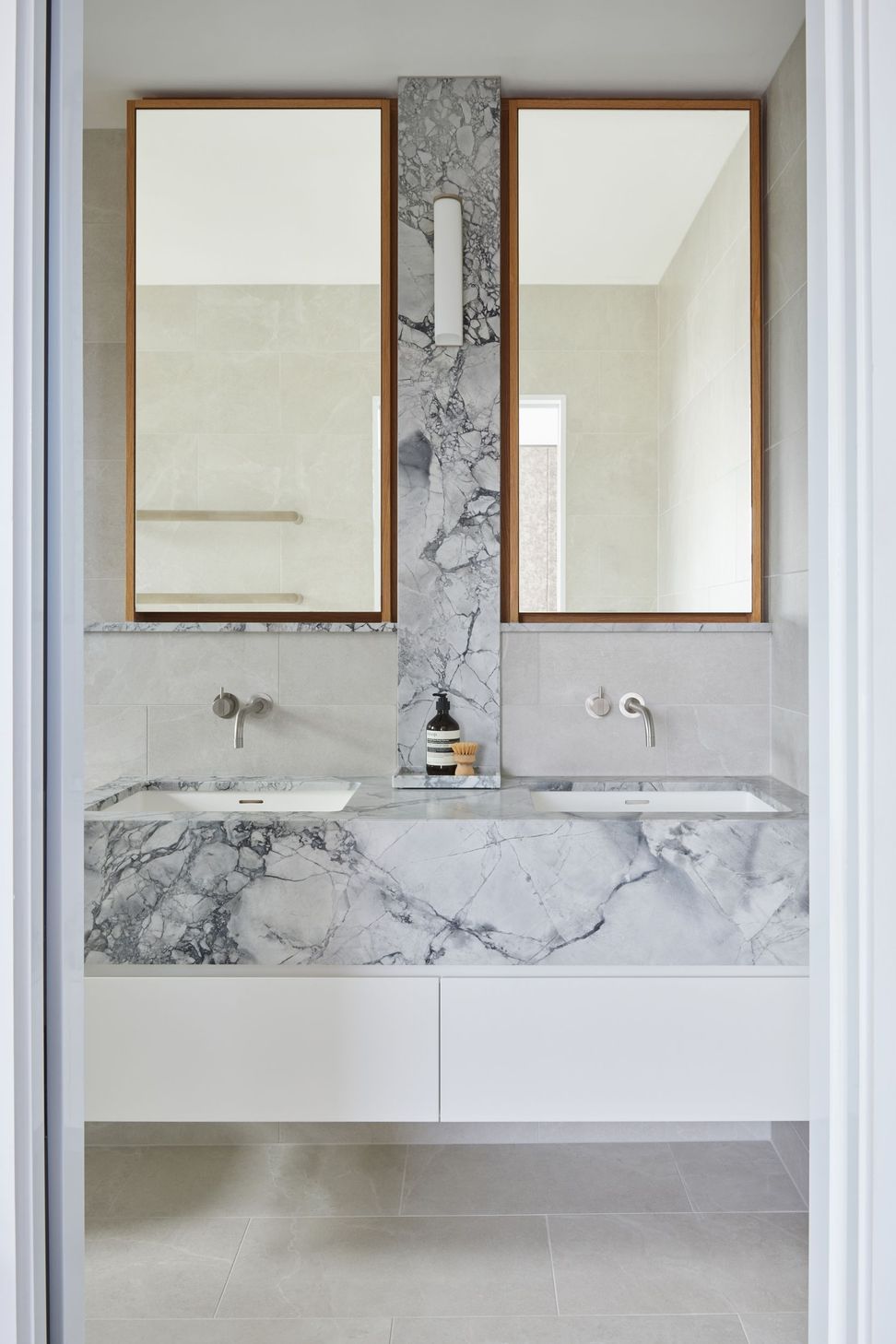 240501MADRileySurryHIlls1675.jpg