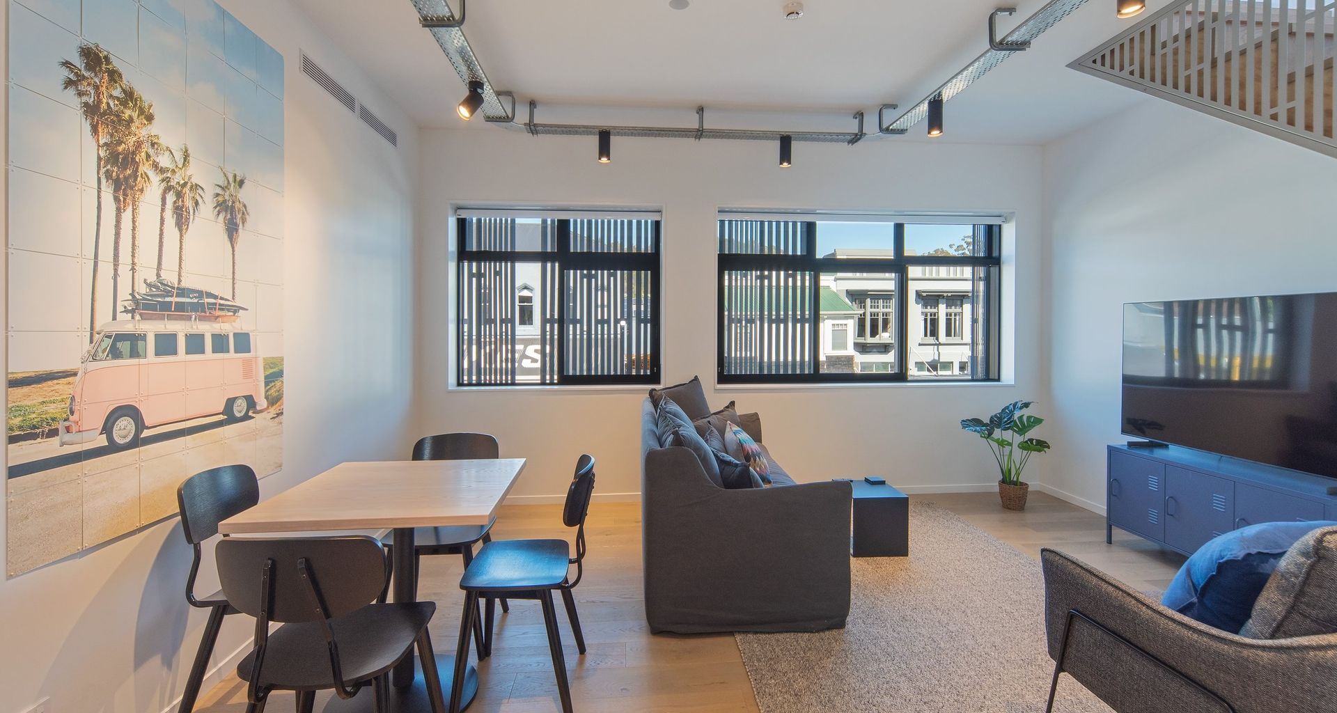 279 Inner City Apartments banner