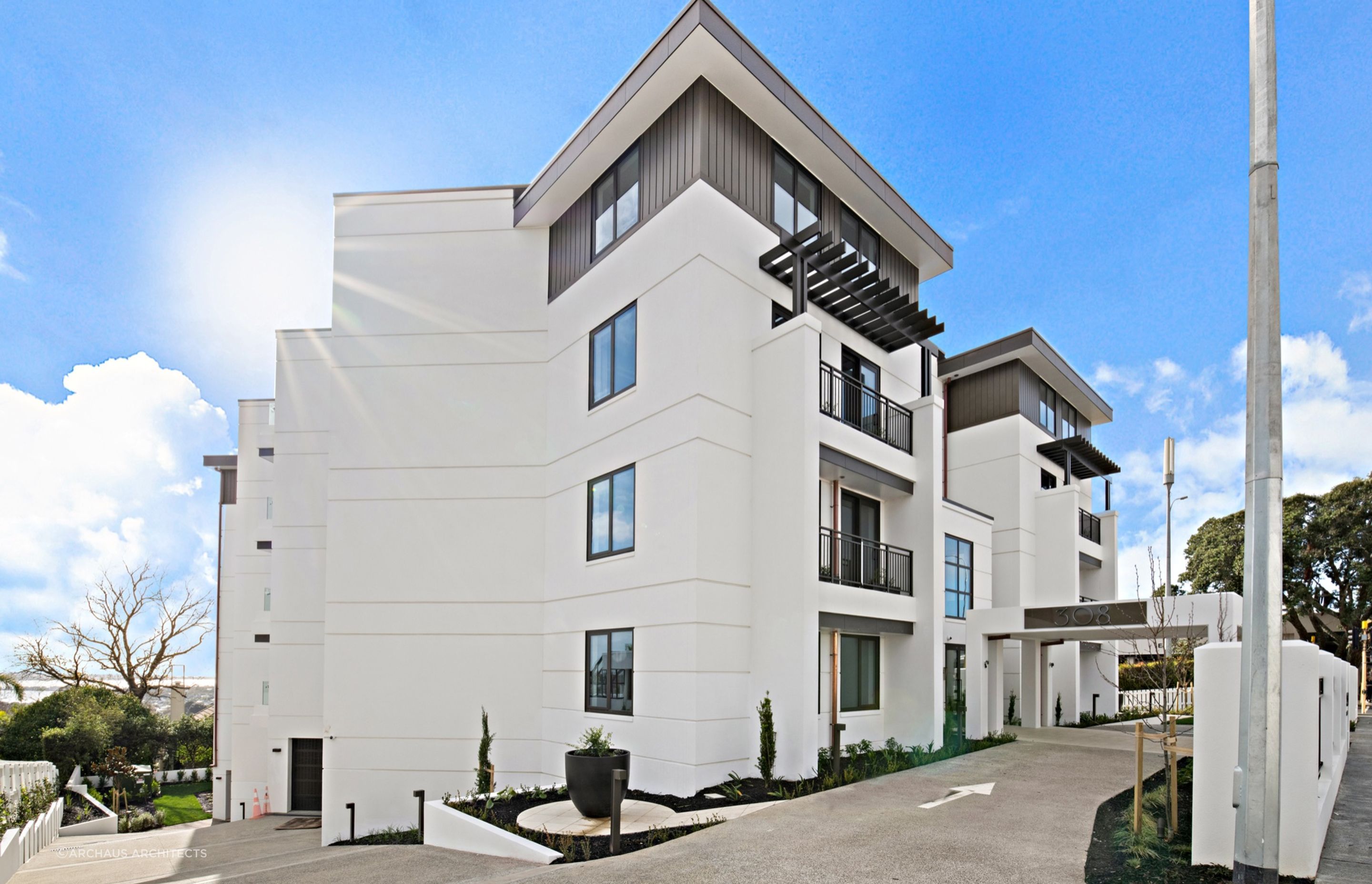 Fong Apartments