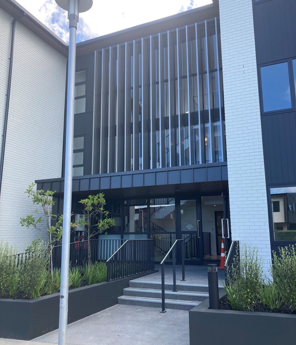 Edgewater Apartments, Ellerslie