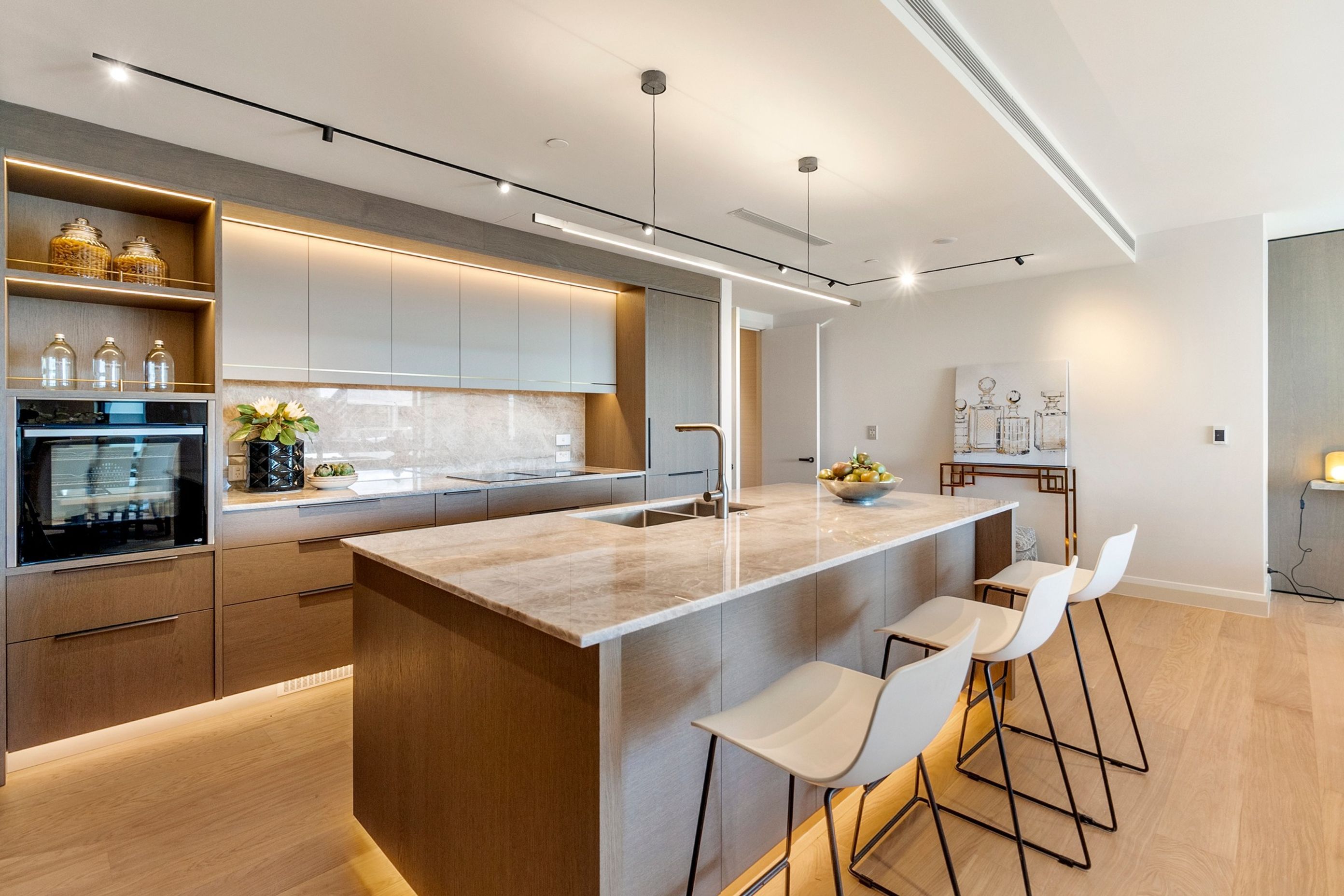Fong Apartments