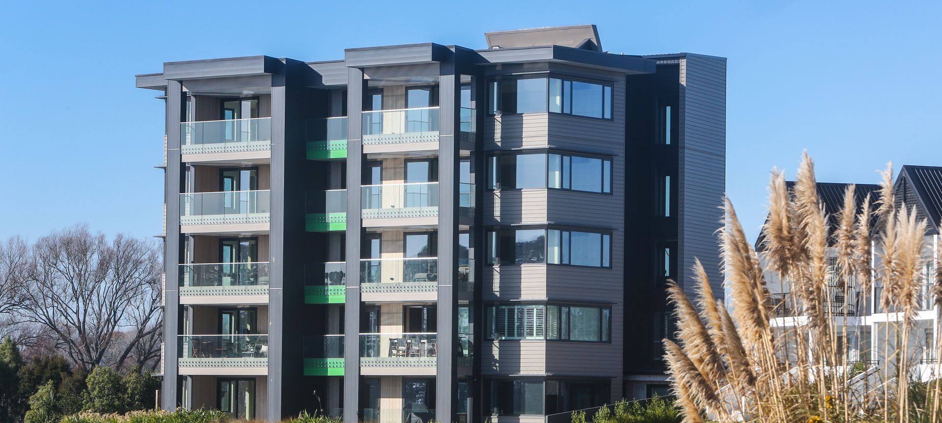 Clearwater Quays Apartments banner