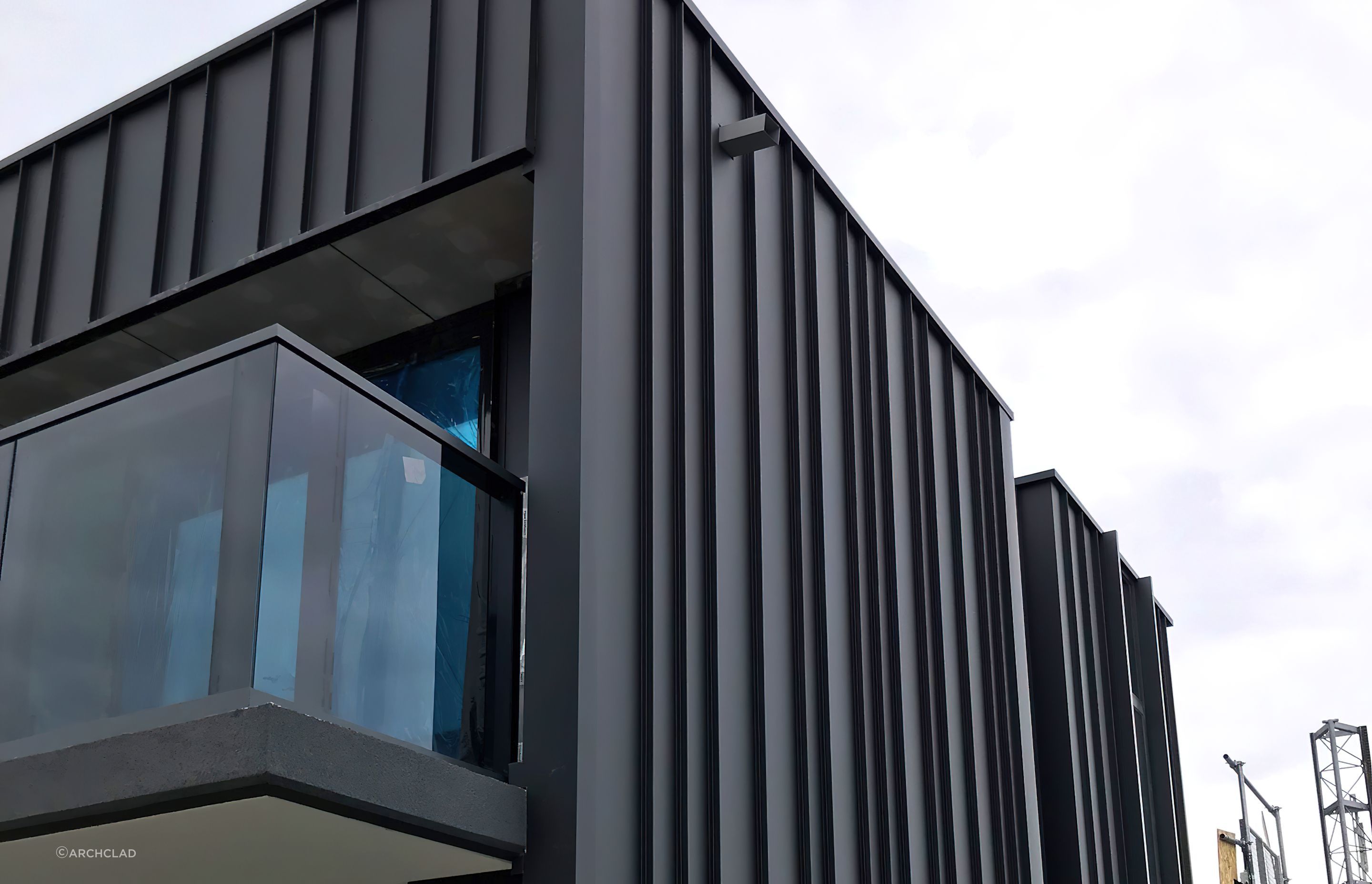 ##Murrumbeena Medium Rise Residential Cliptray 48 in Variable Widths