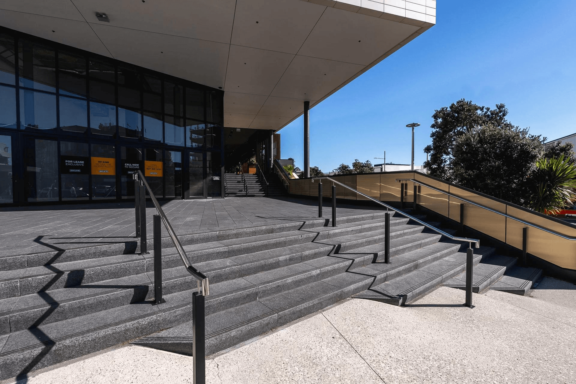 Thirty Eight Elizabeth Stairs