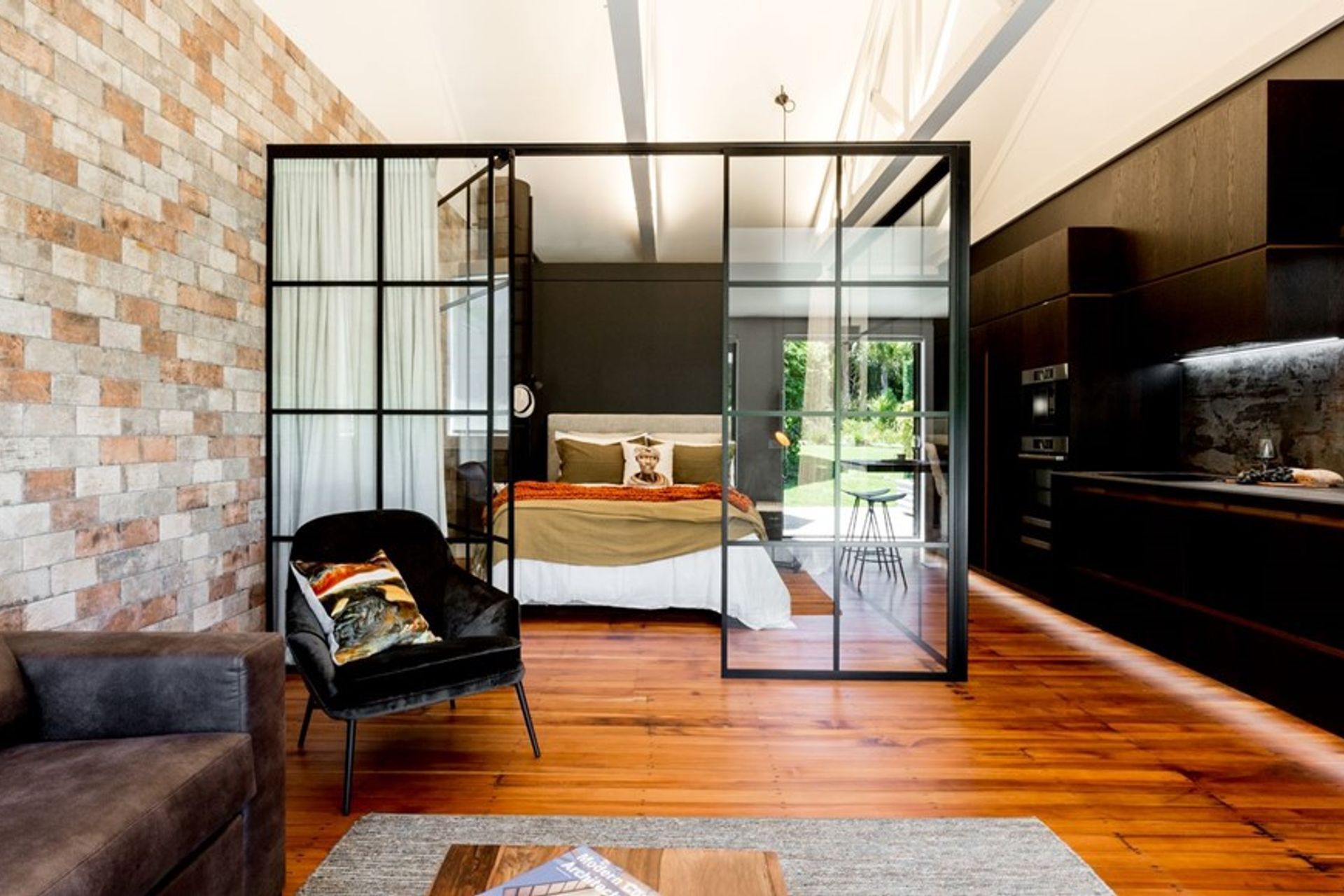 Style & Design In Waiheke Apartment