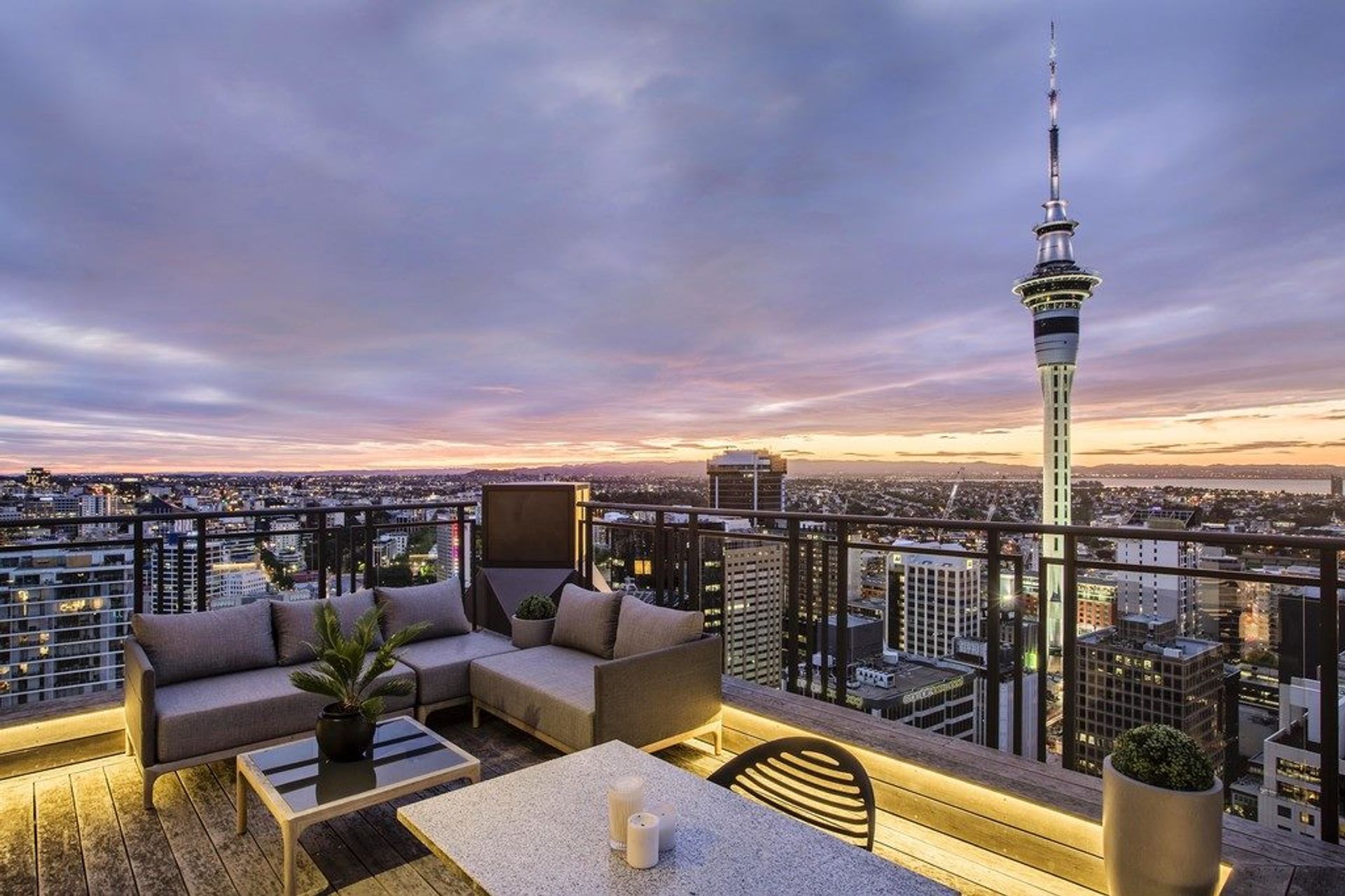 Metropolis Luxury Penthouse