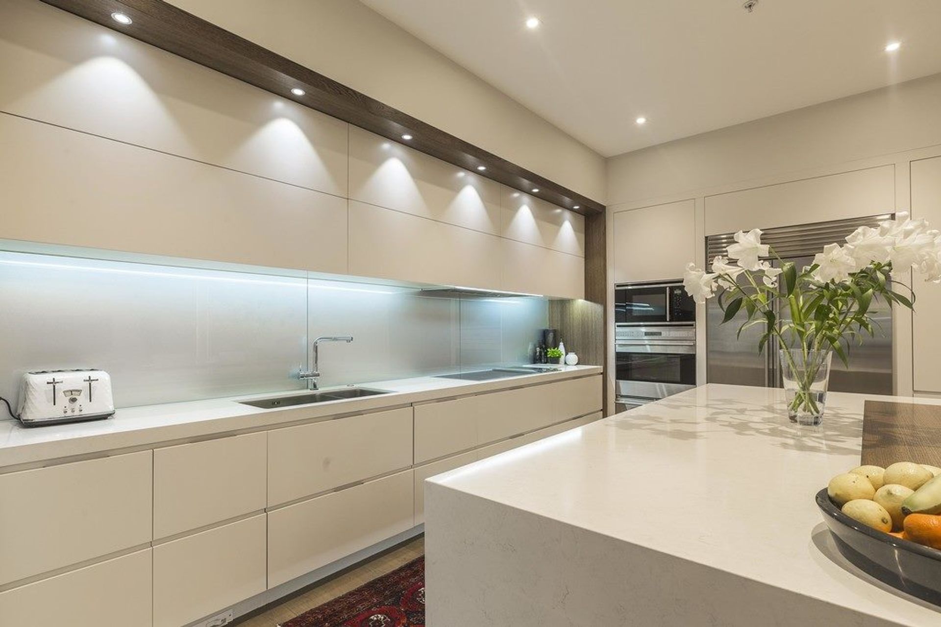 Metropolis Luxury Penthouse