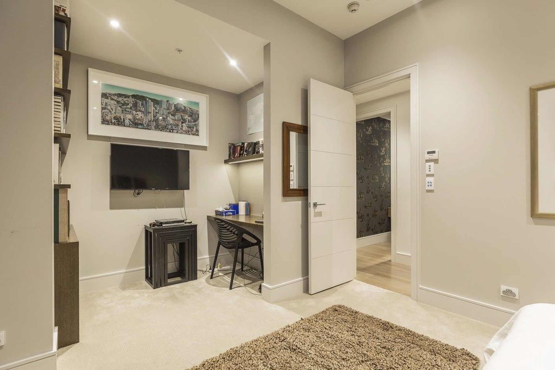 Metropolis Luxury Penthouse