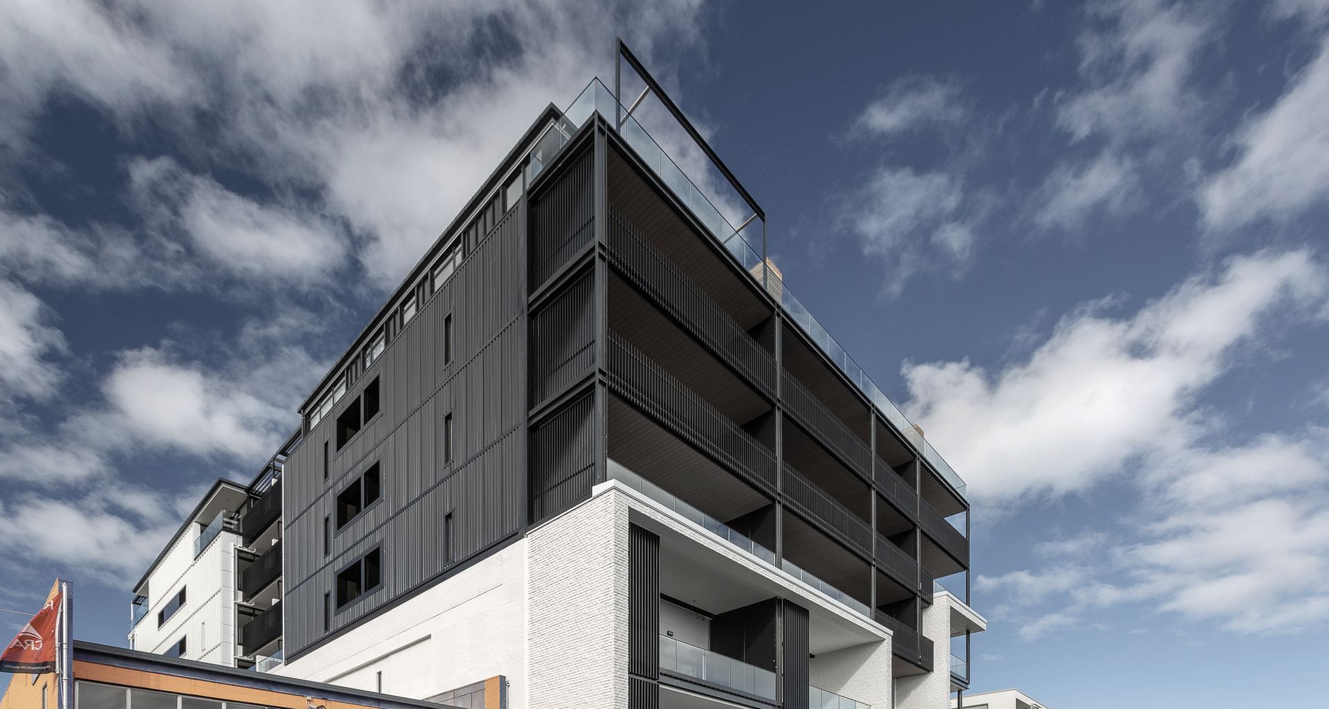 The Citizen Apartments, Newton banner