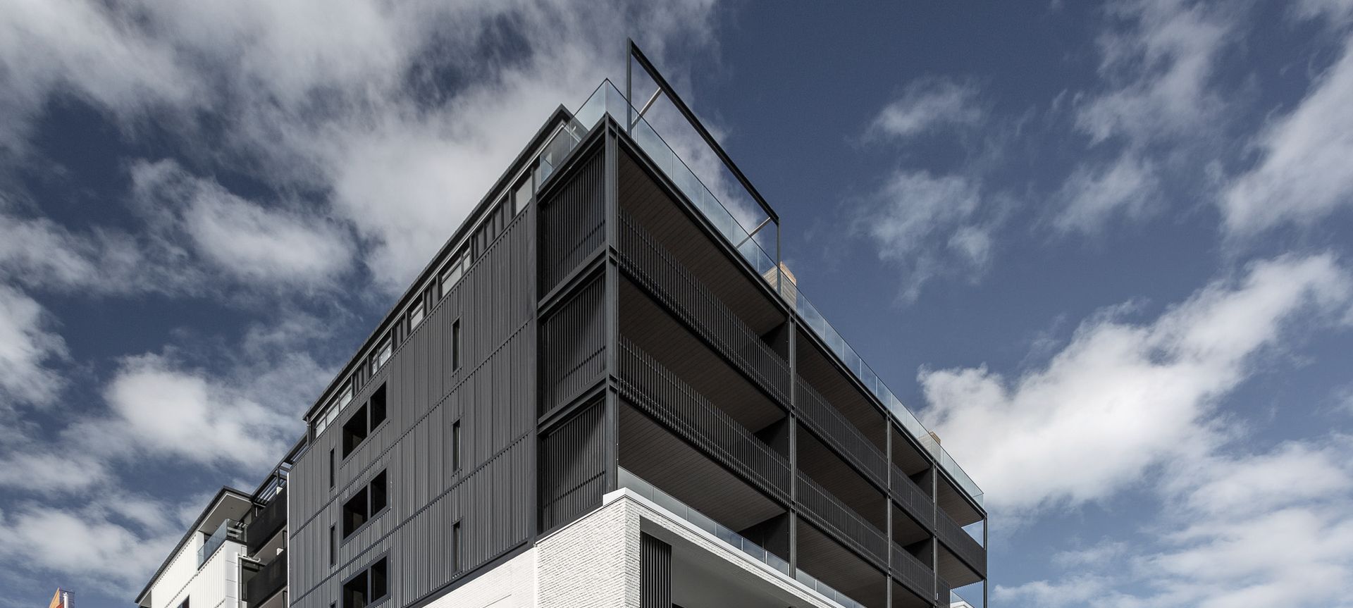 The Citizen Apartments, Newton banner