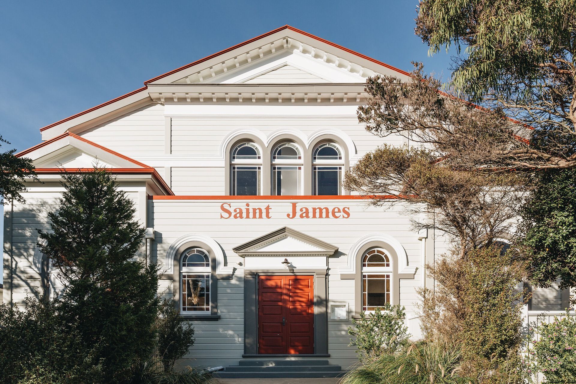 Saint James Apartments