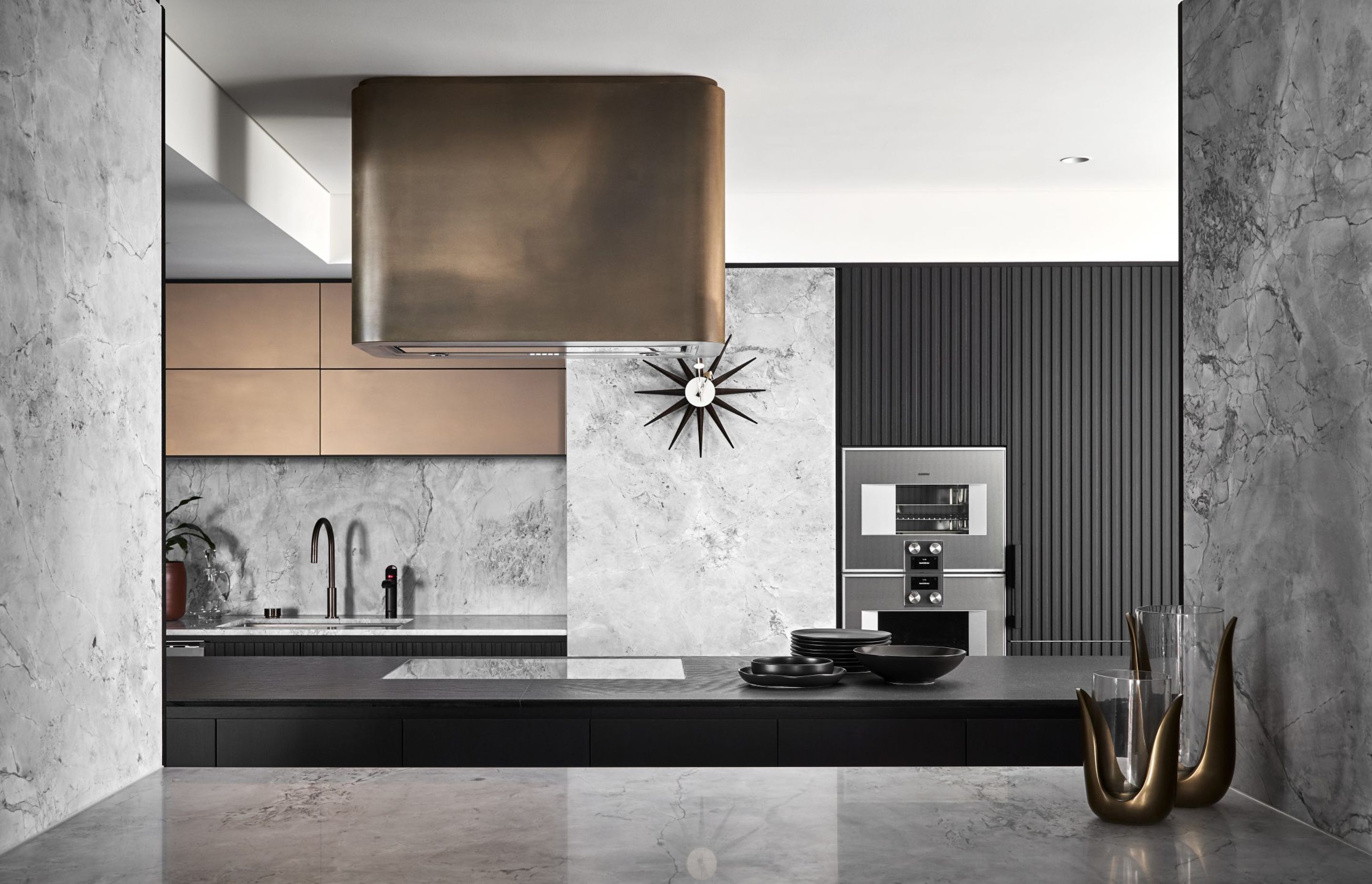 Beach Street Apartment