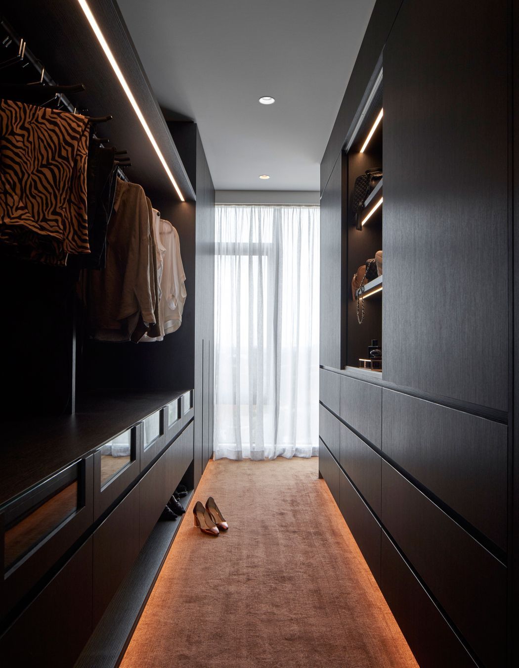 Beach Street Apartment