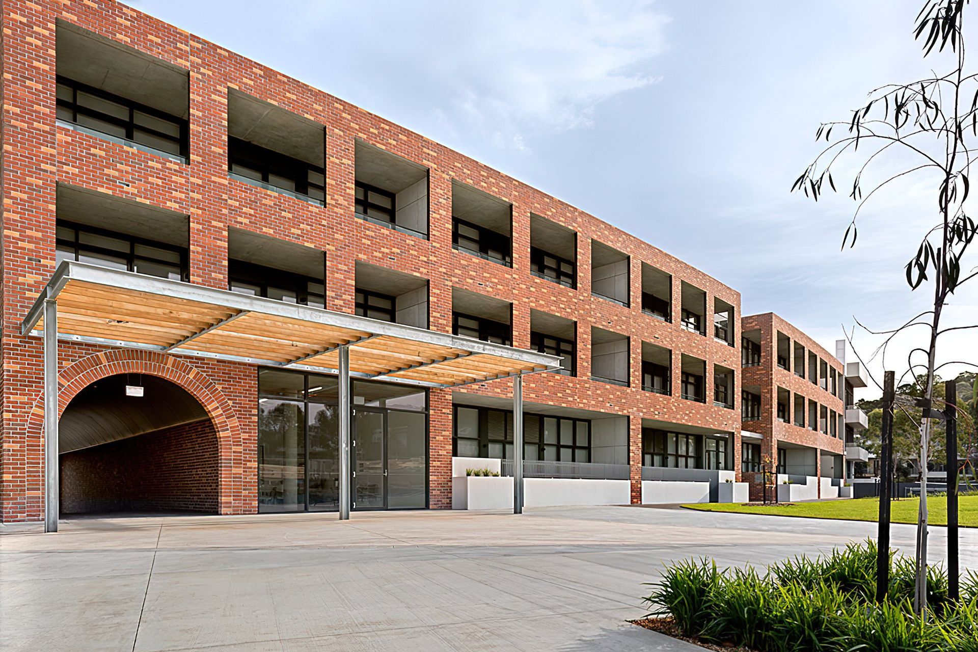 A beautiful curved brick inlay facade