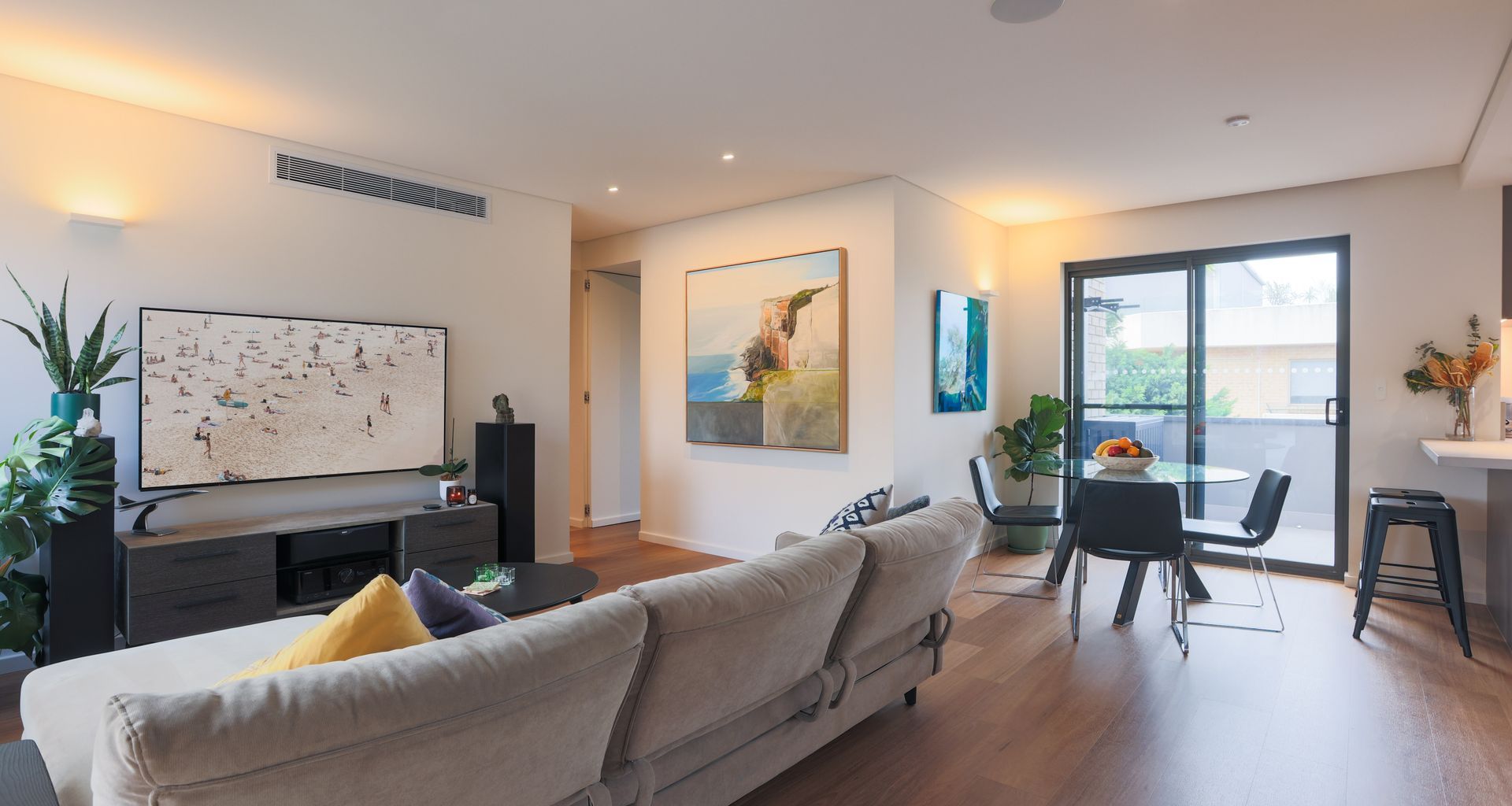 Queenscliff Apartments banner