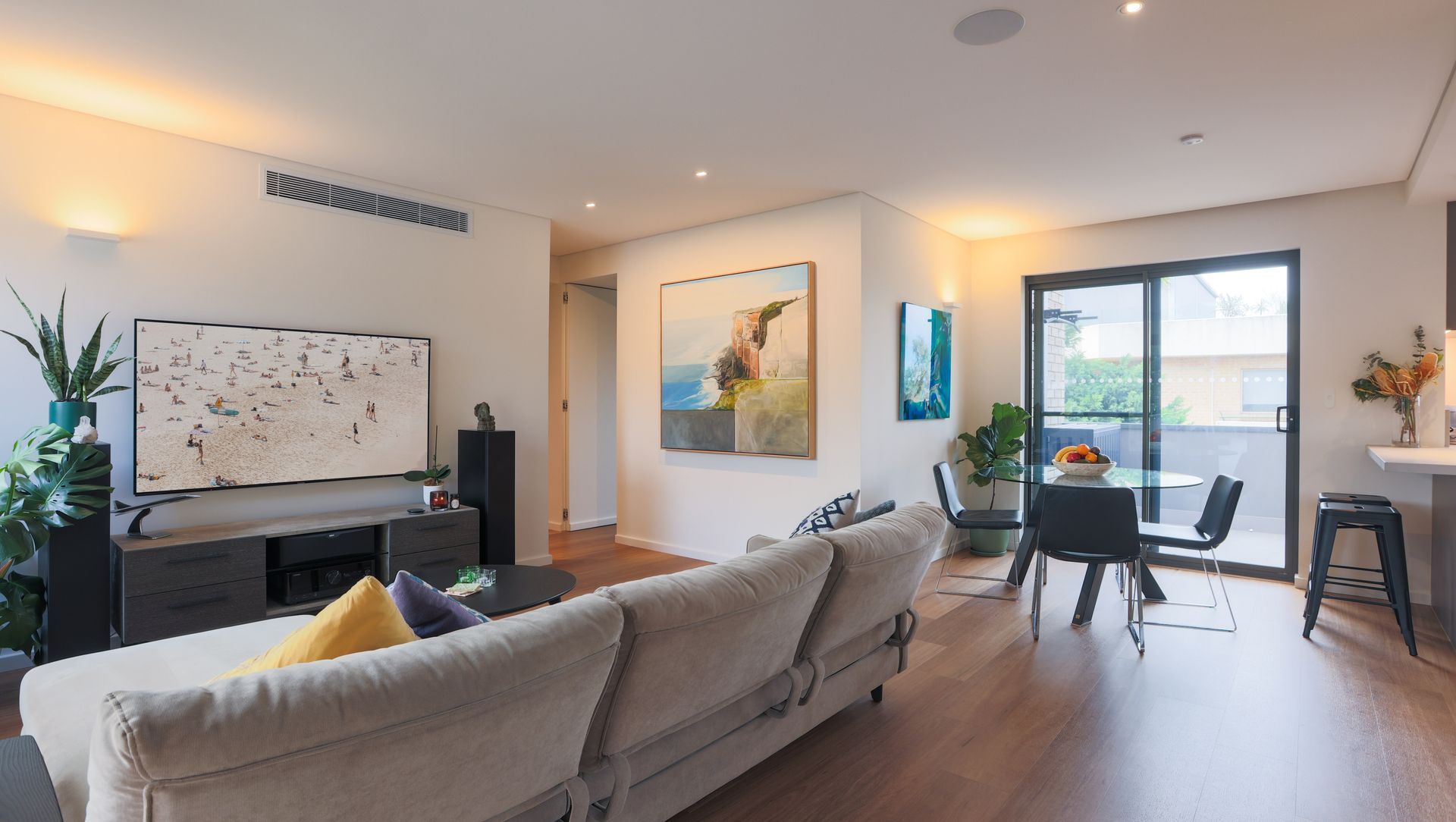 Queenscliff Apartments banner
