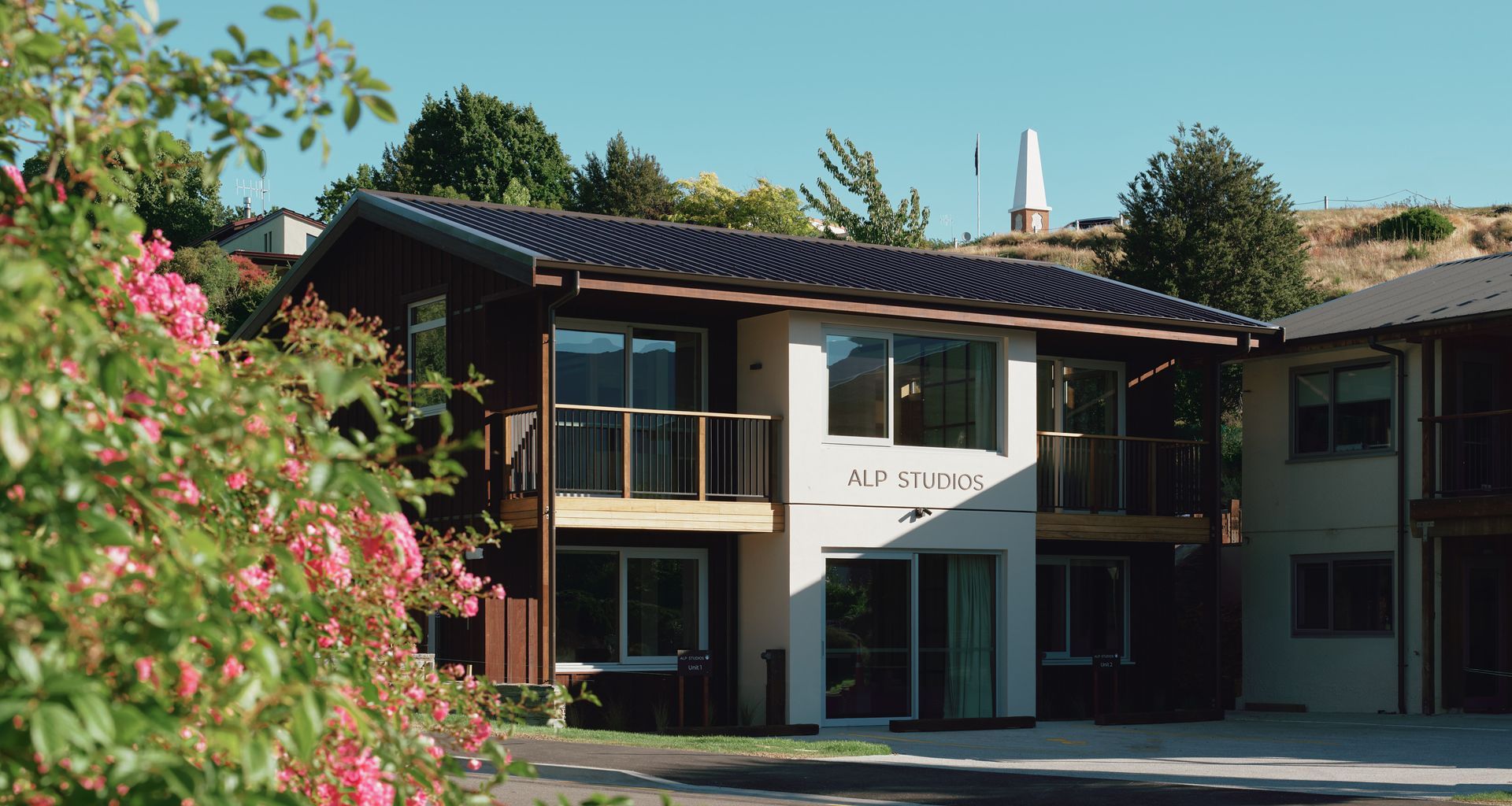 Alpine Apartments banner