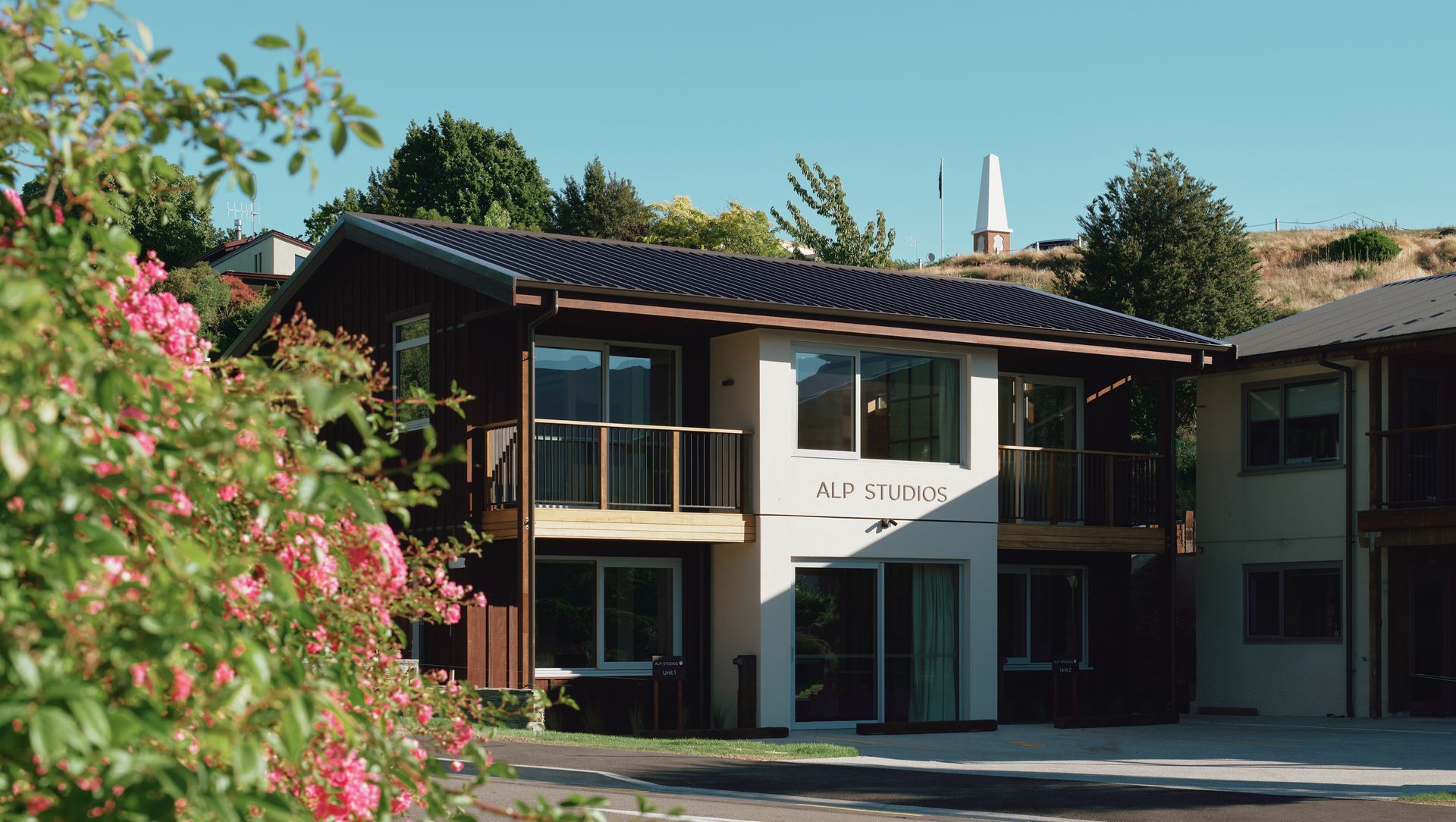 Alpine Apartments banner
