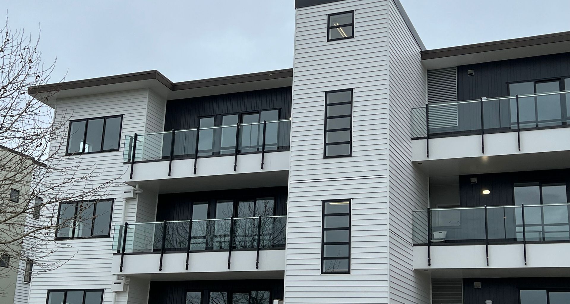 Remedial Works to 36 unit apartment blocks, East Auckland banner