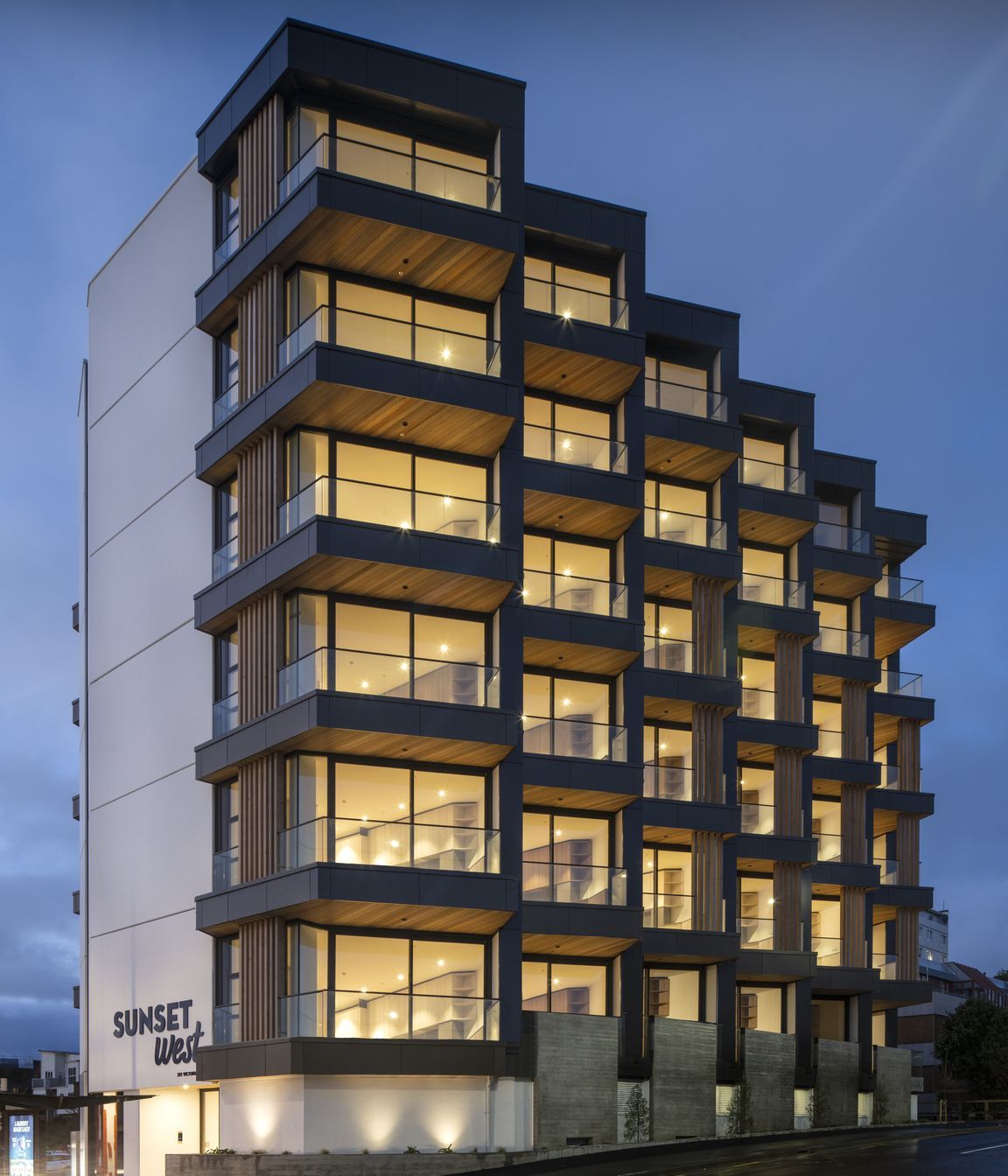 Acoustics were an important aspect of the design, to reduce impact from road noise.