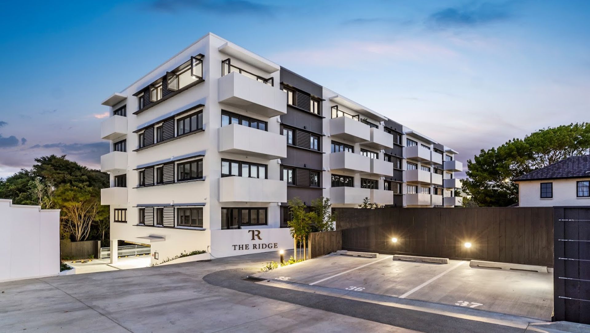 The Ridge Apartments banner