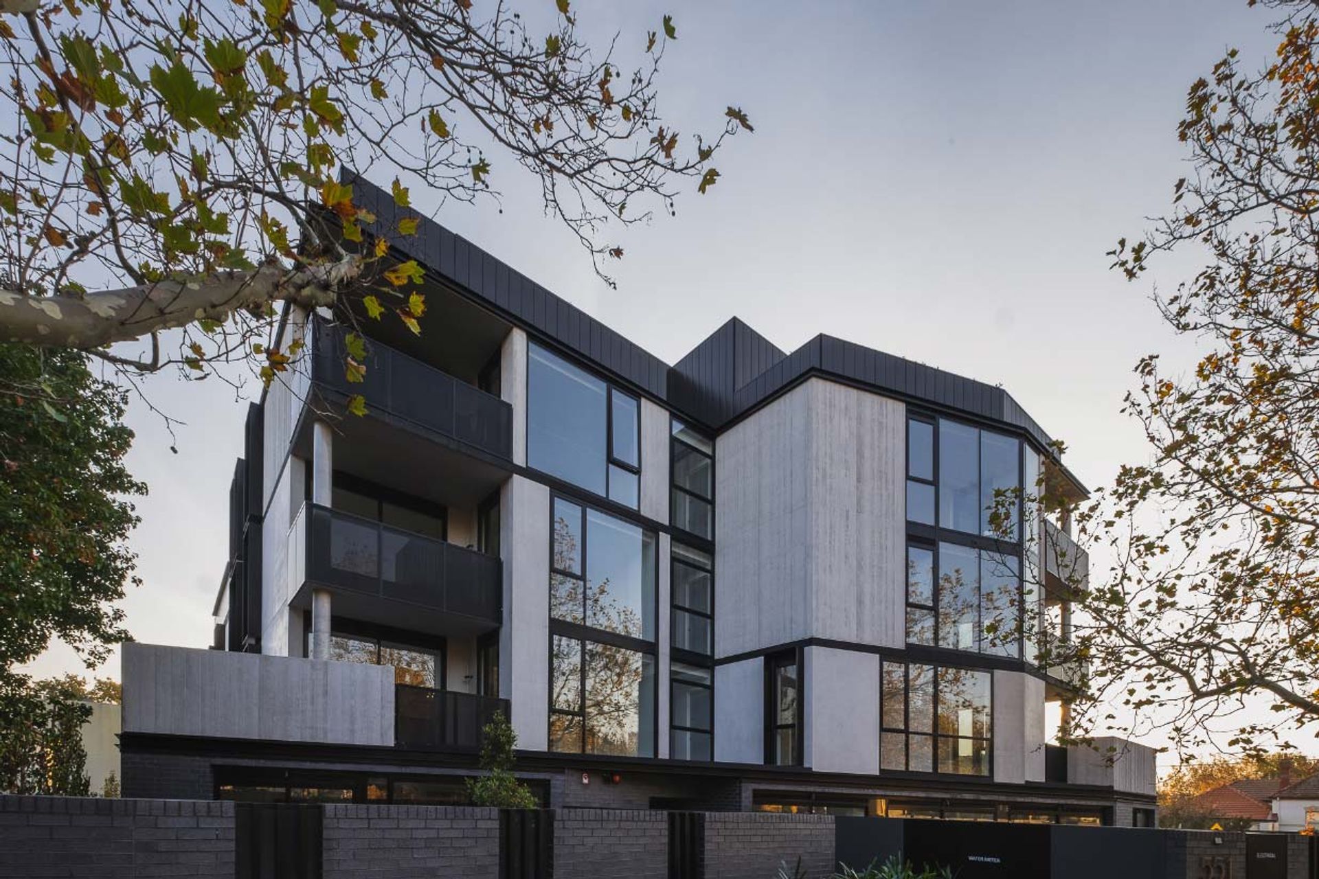 Dandenong Rd – Armadale