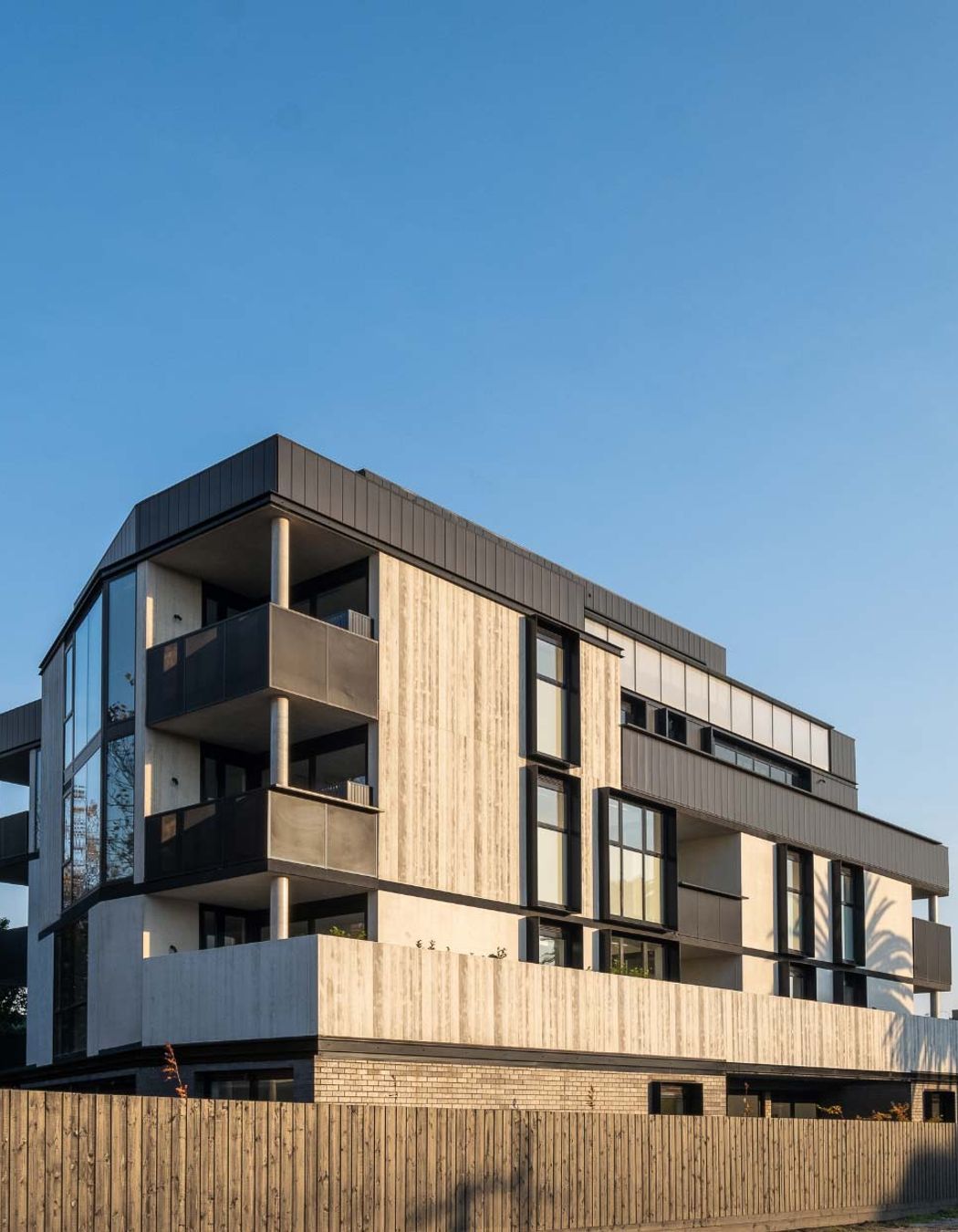 Dandenong Rd – Armadale