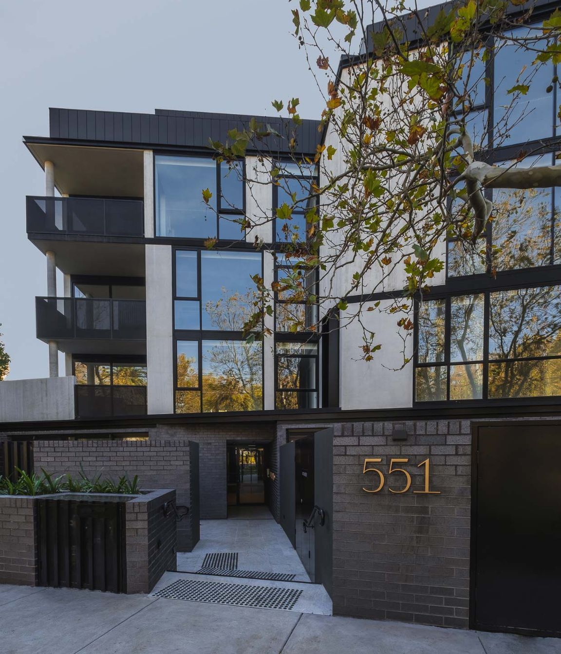 Dandenong Rd – Armadale