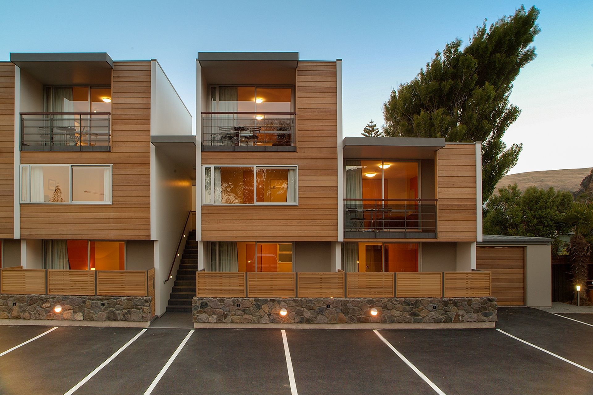 Sumner Bay Motel
